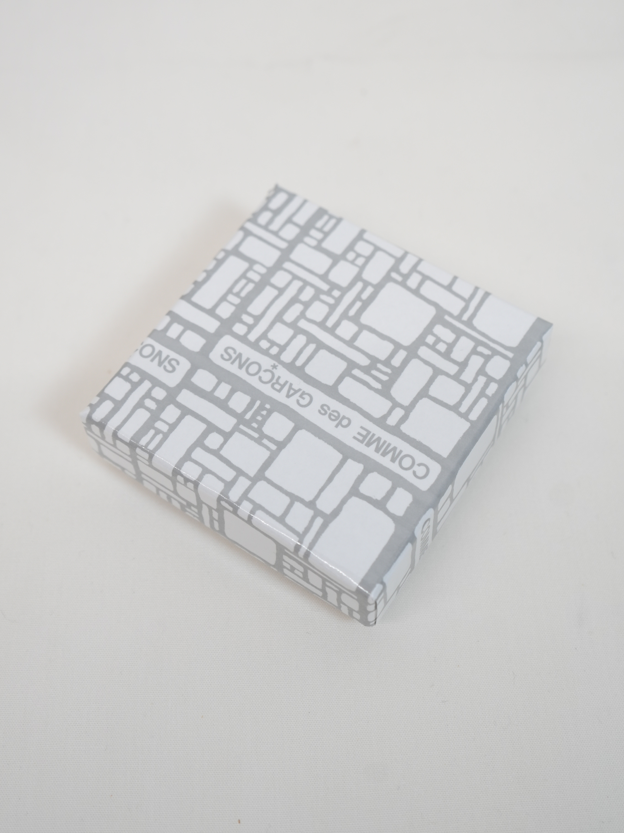 CLASSIC LEATHER LINE(2つ折りZIP WALLET)