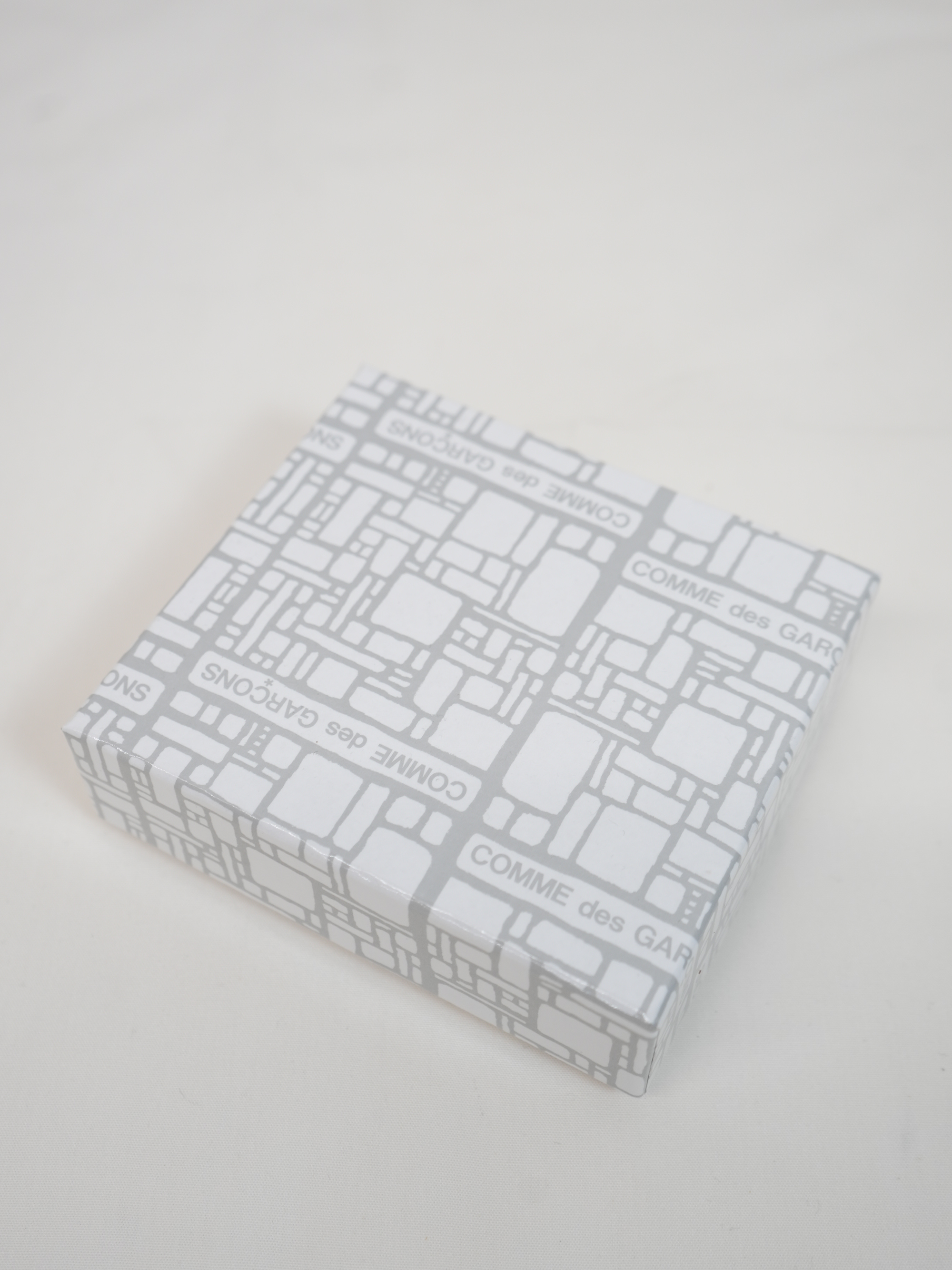 OUTSIDE POCKET(L字型ZIP WALLET)