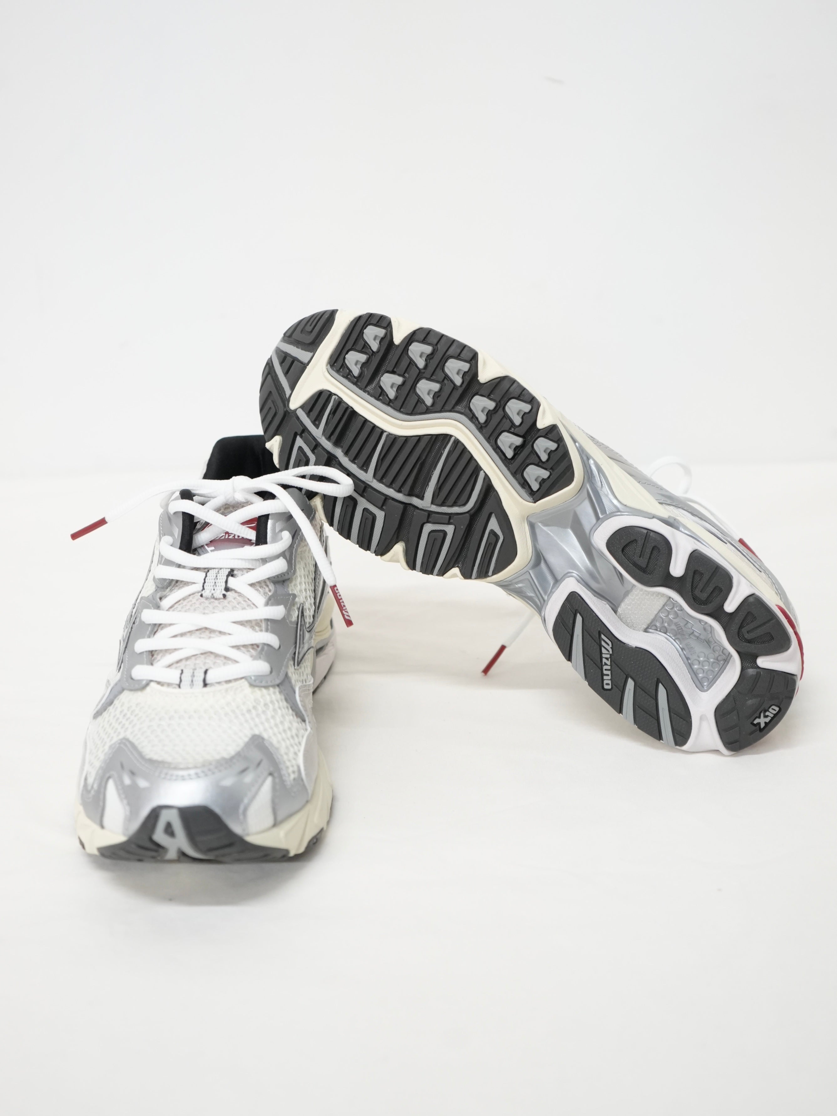 WAVERIDER10(OFF WHITE/BLACK/RED)