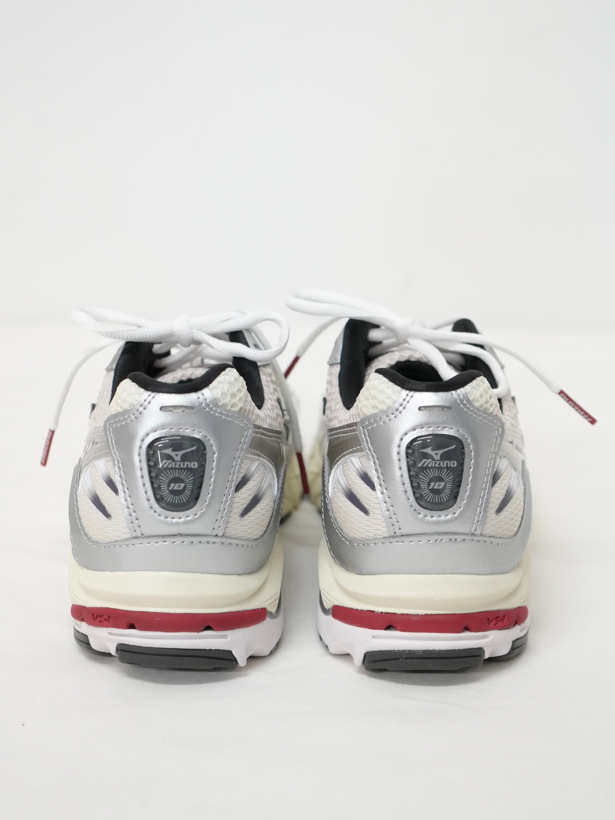 WAVERIDER10(OFF WHITE/BLACK/RED)