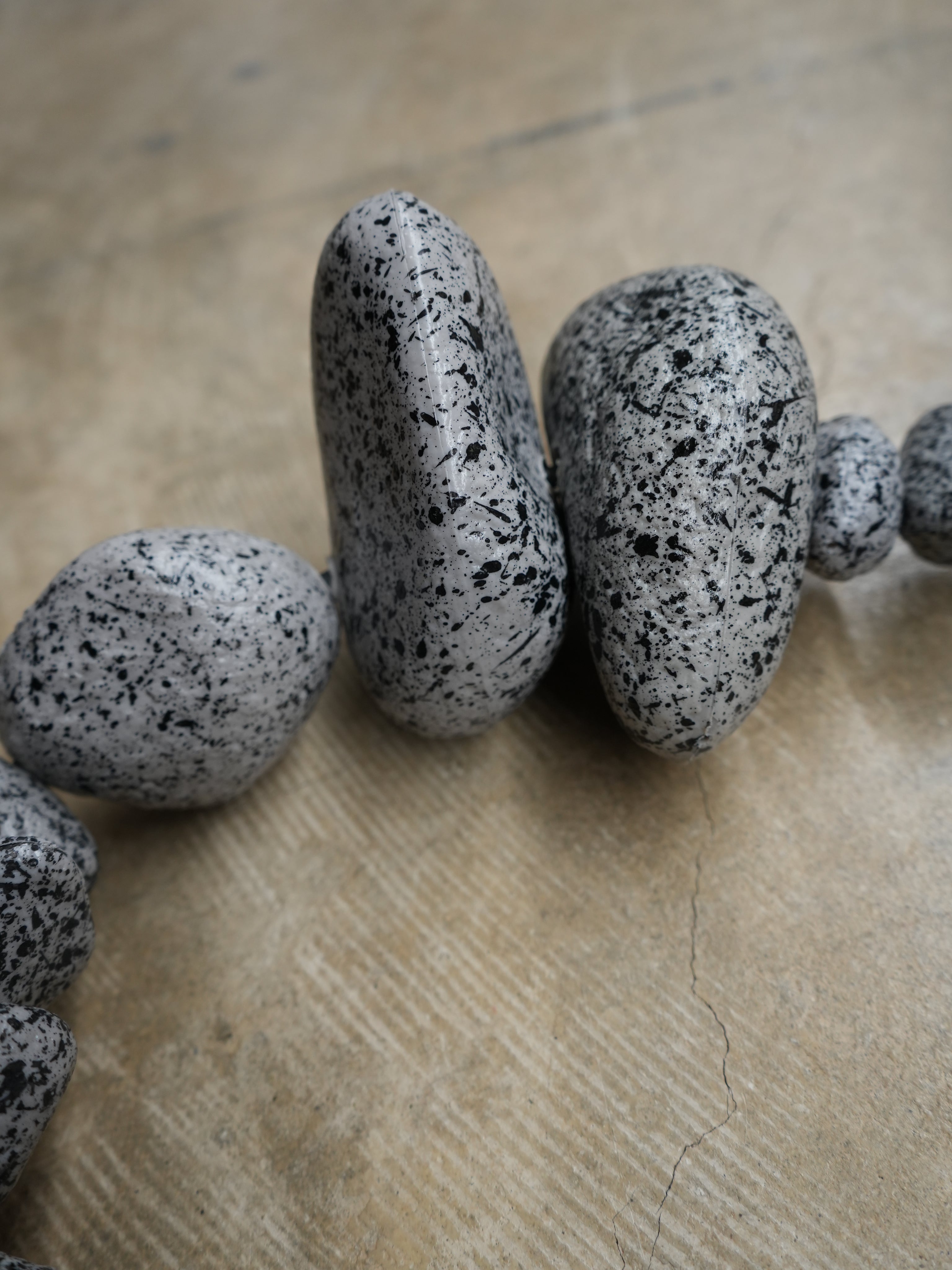 Cable Jewelry Multiplug 1.4m Artifical Stones (Black/Grey)