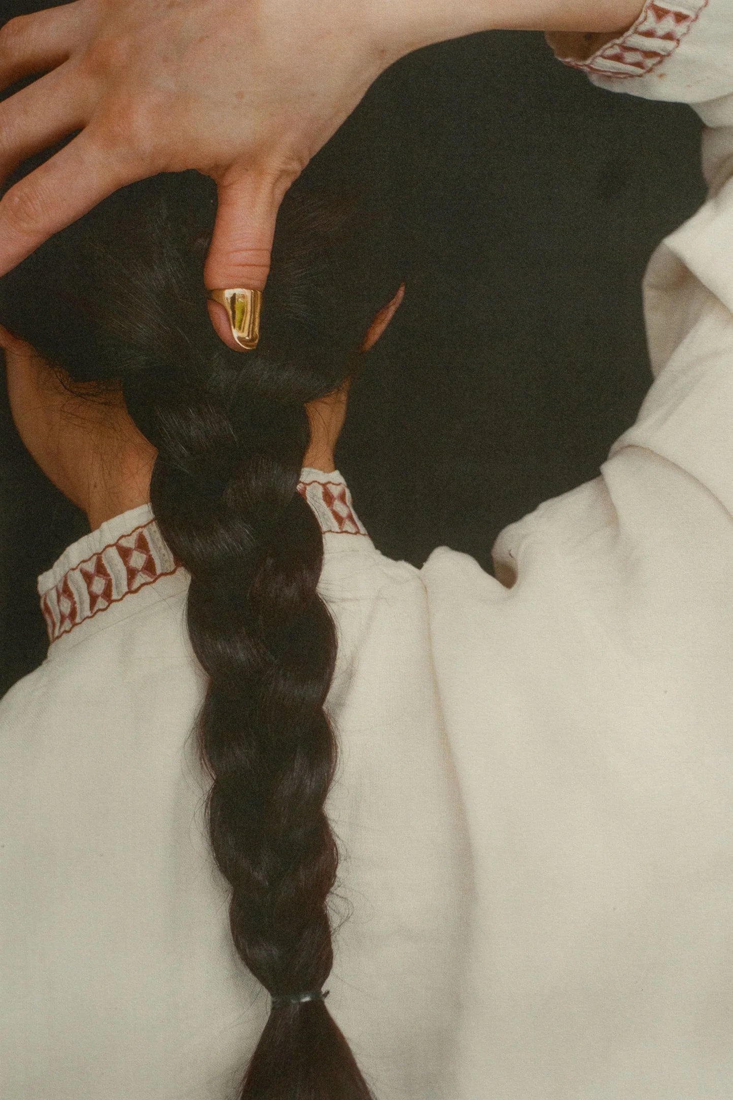 NAIL RING