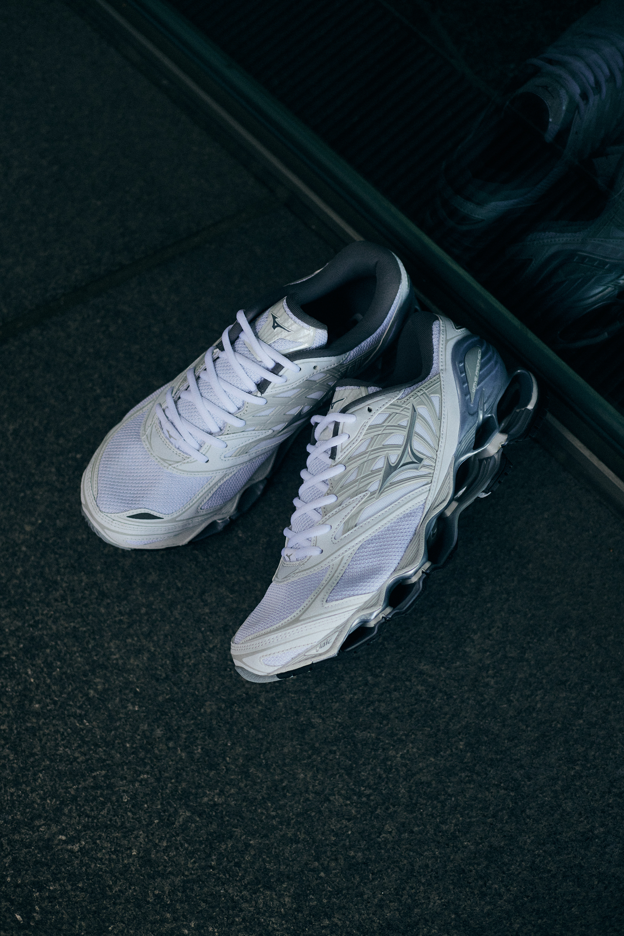 WAVE PROPHECY LS (WHITE/SILVER)