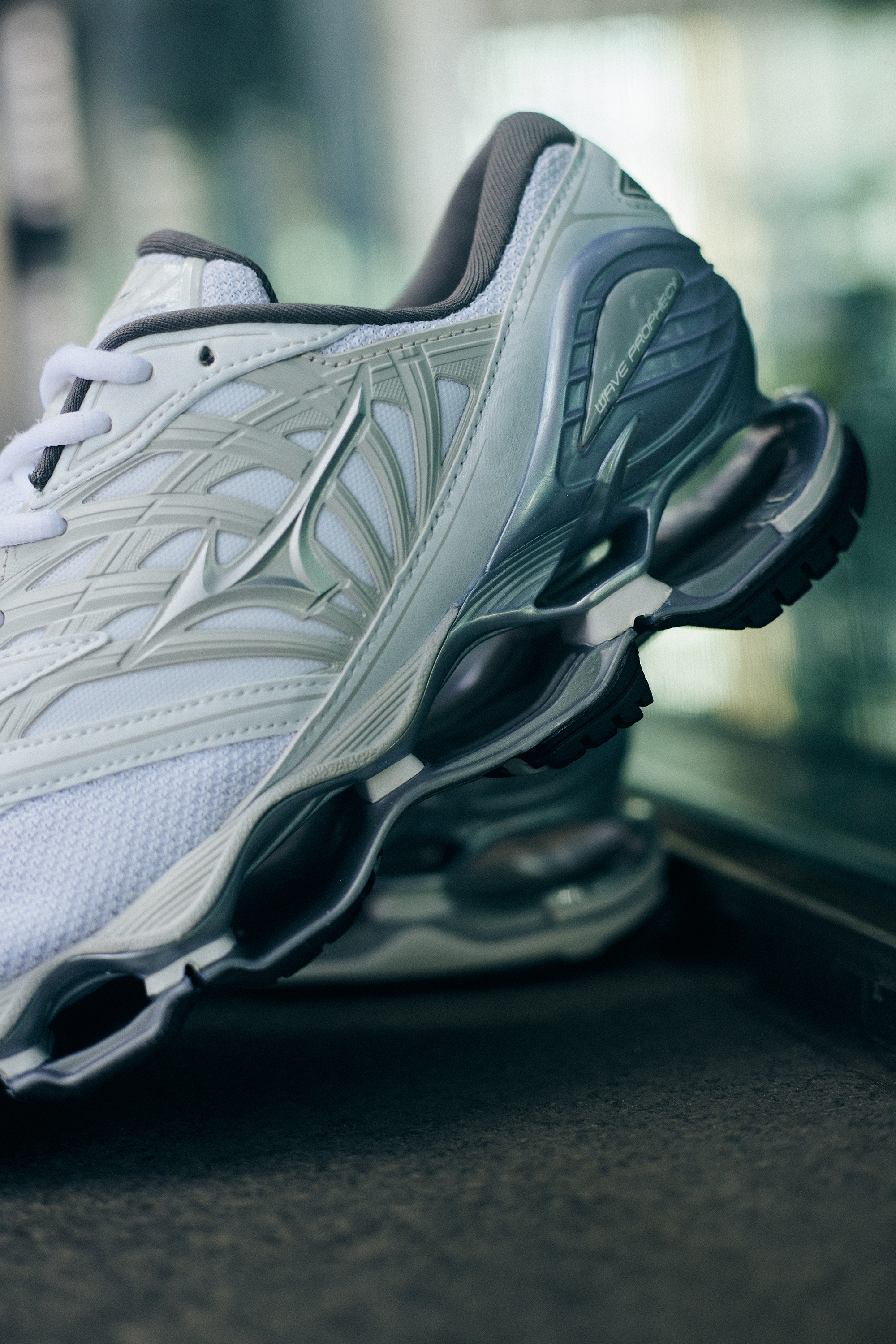 WAVE PROPHECY LS (WHITE/SILVER)