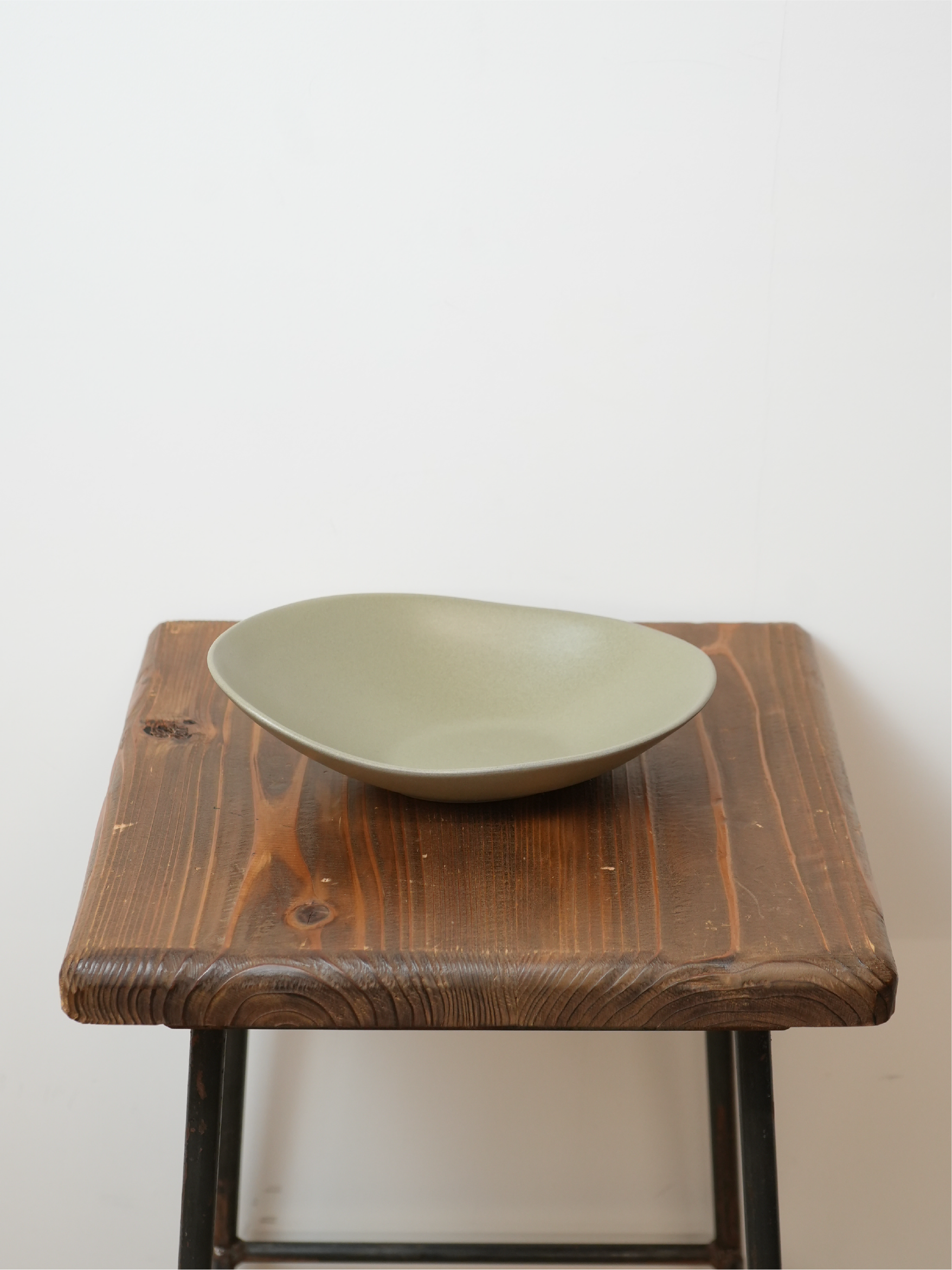 OVAL BOWL