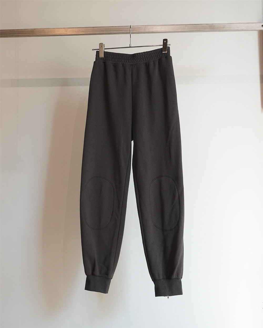 Knee Patch Sweat Pants(Charcoal)
