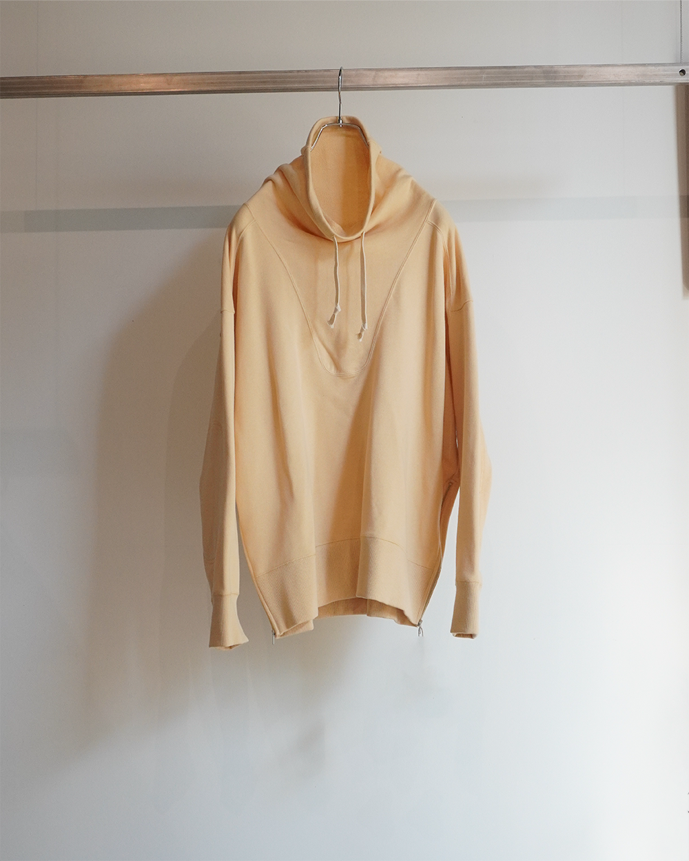 Drawstring High Neck Sweat PO(Egg)