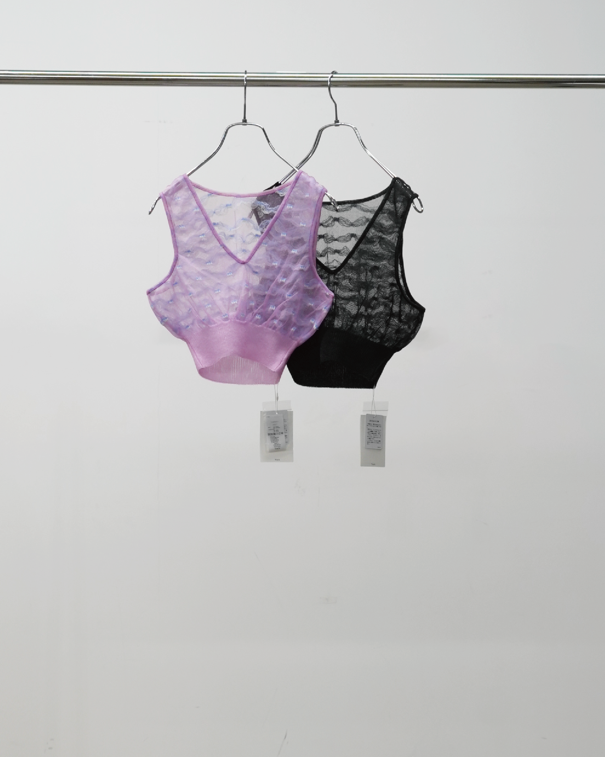 JACQUARD V/N SHEER TOPS