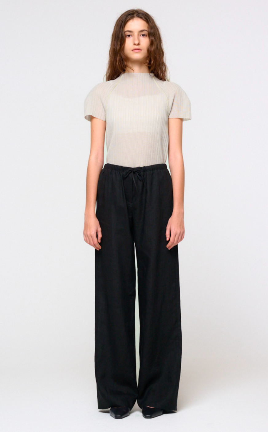 WOMEN'S PLEATS RAGLAN TOP