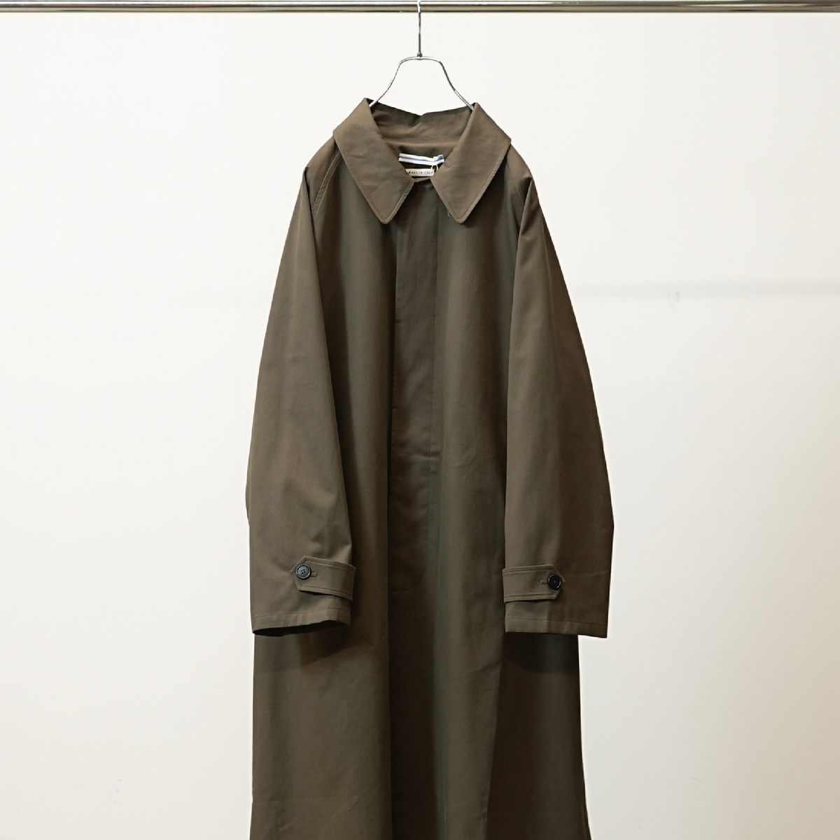 OVERSIZED RAGLAN TRENCH WITH LEATHER PATCH