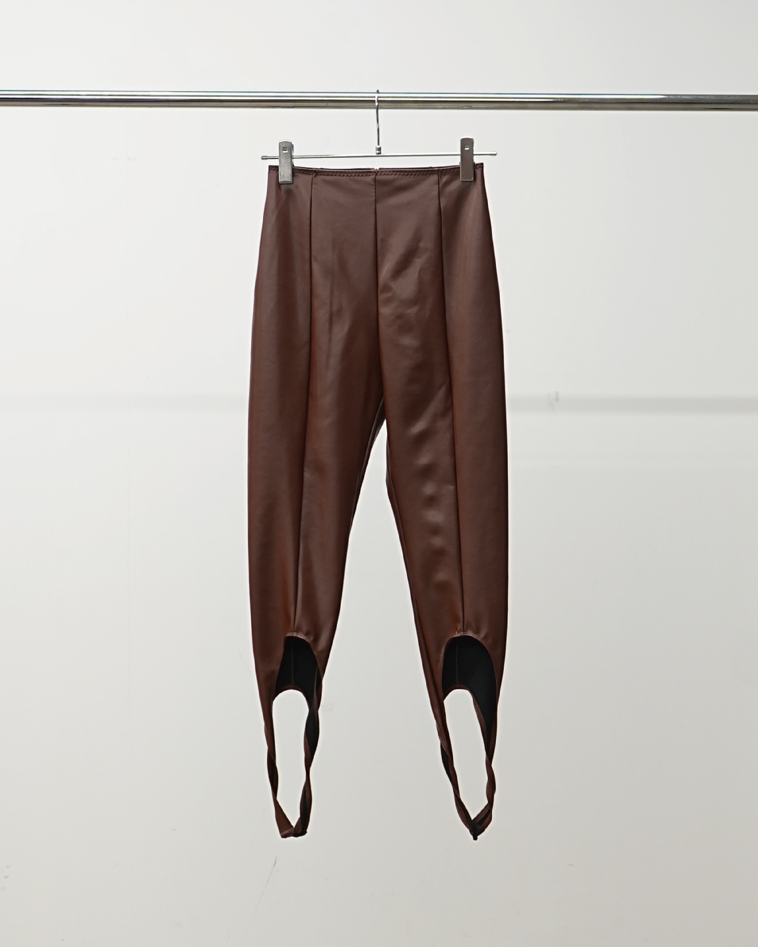 STRETCH VEGAN LEATHER STIRRUPS LEGGINGS