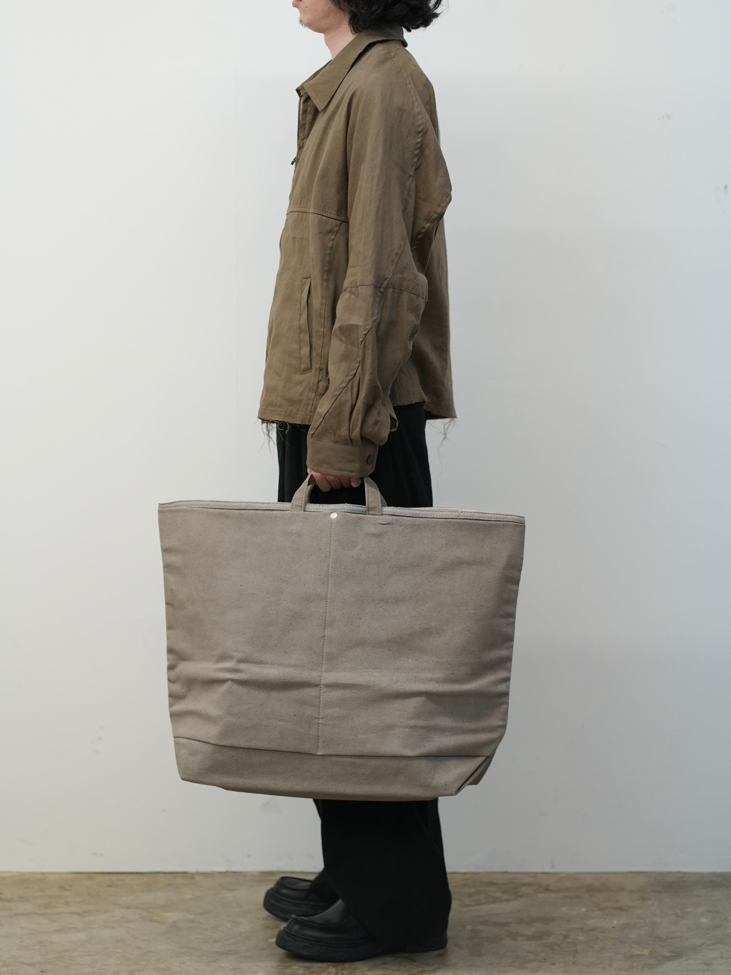 ANCELLM with This is a(n) C/R DUCK BAG (GREIGE)