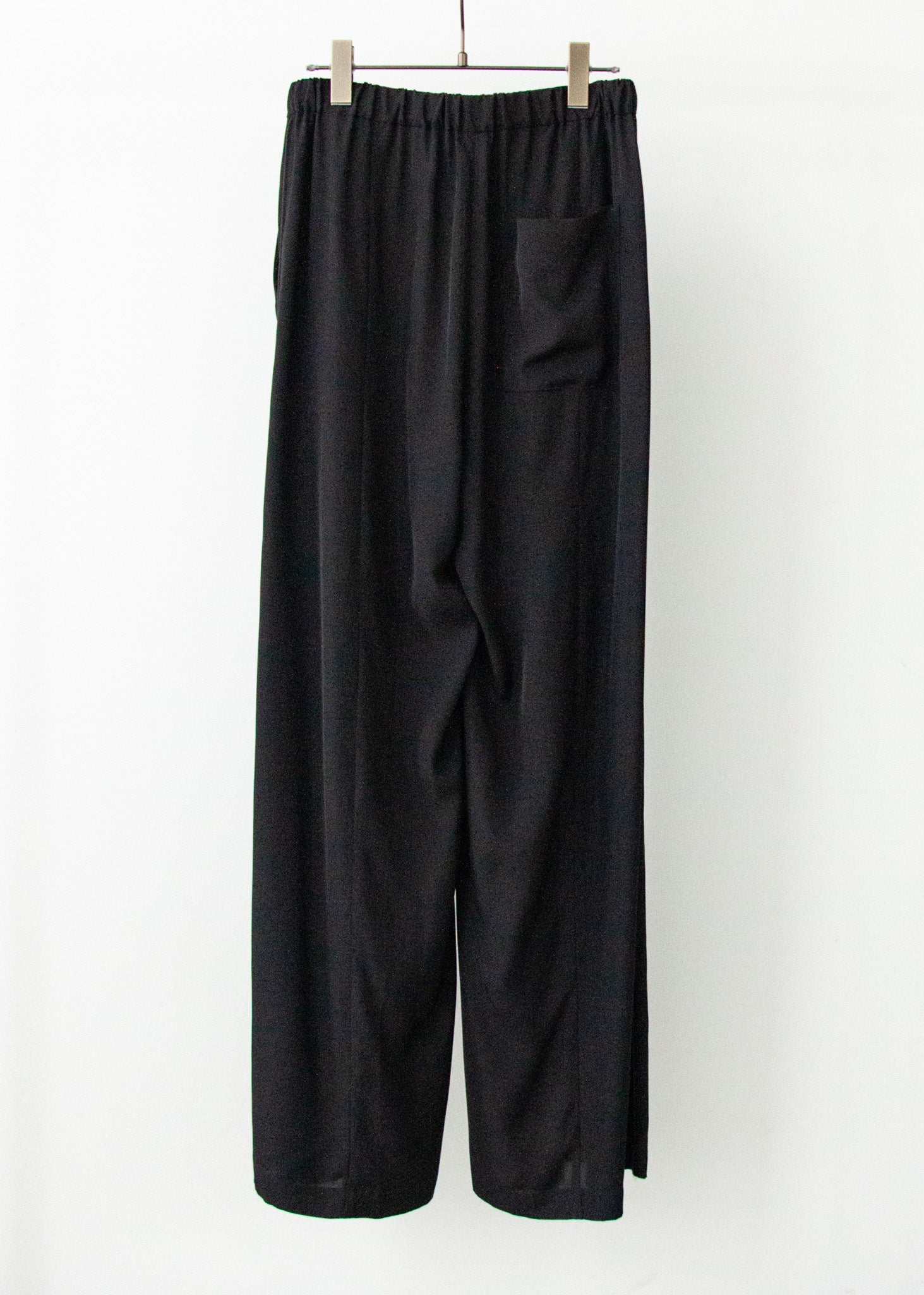 SILKY VISCOSE 2TUCK FLARE EASY PANTS