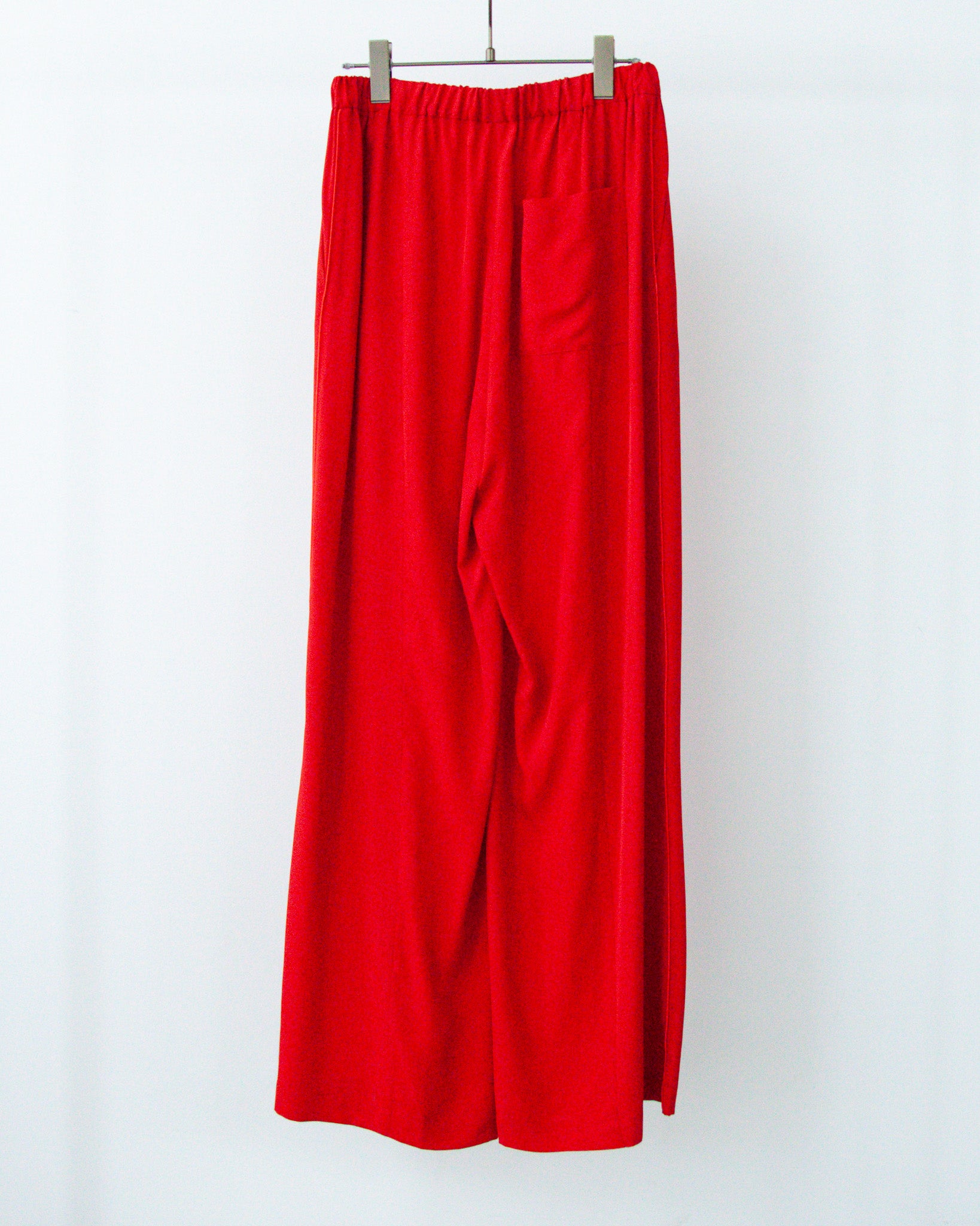 SILKY VISCOSE 2TUCK FLARE EASY PANTS