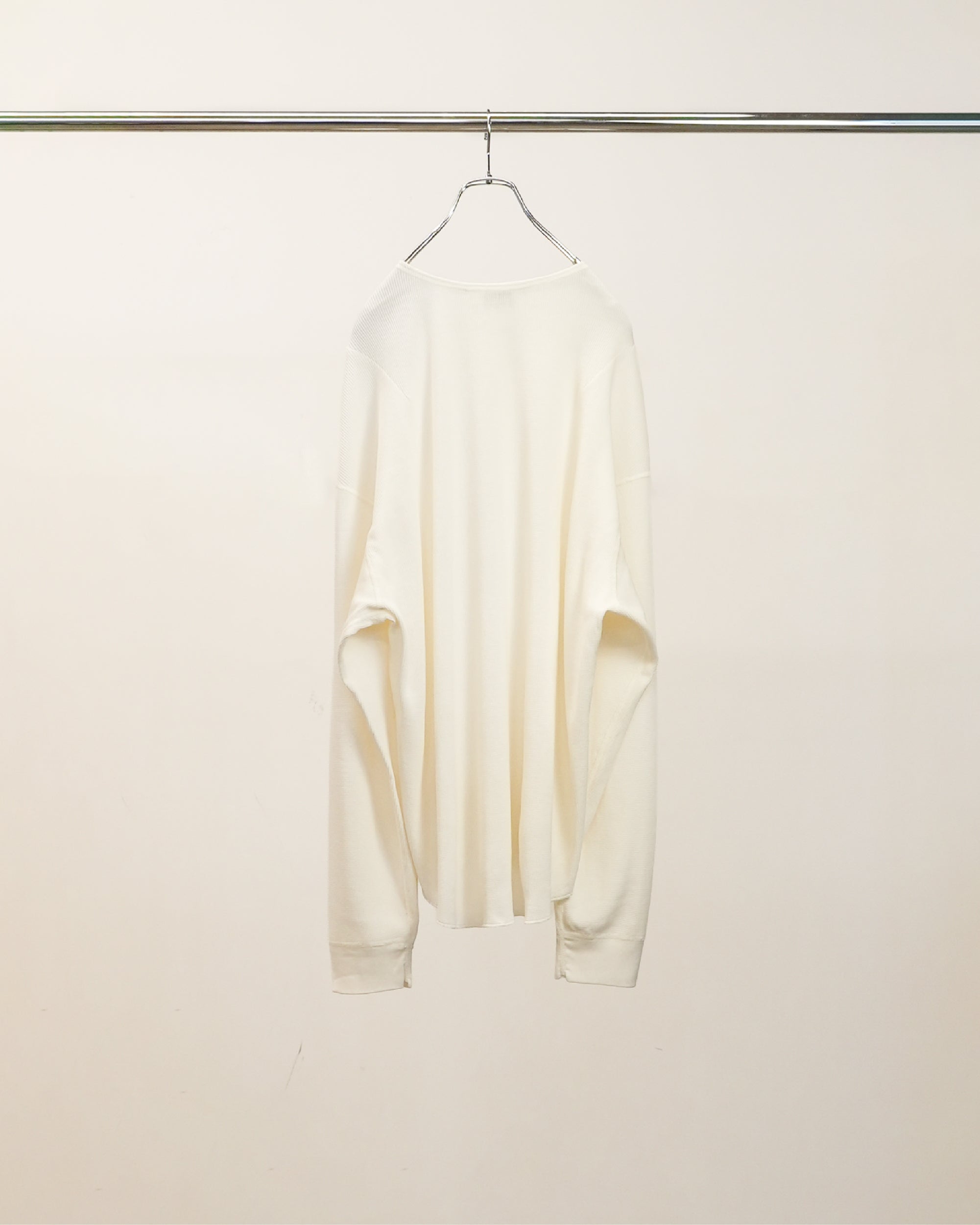 C/CA HENLEY LS T-SHIRT(WHITE)