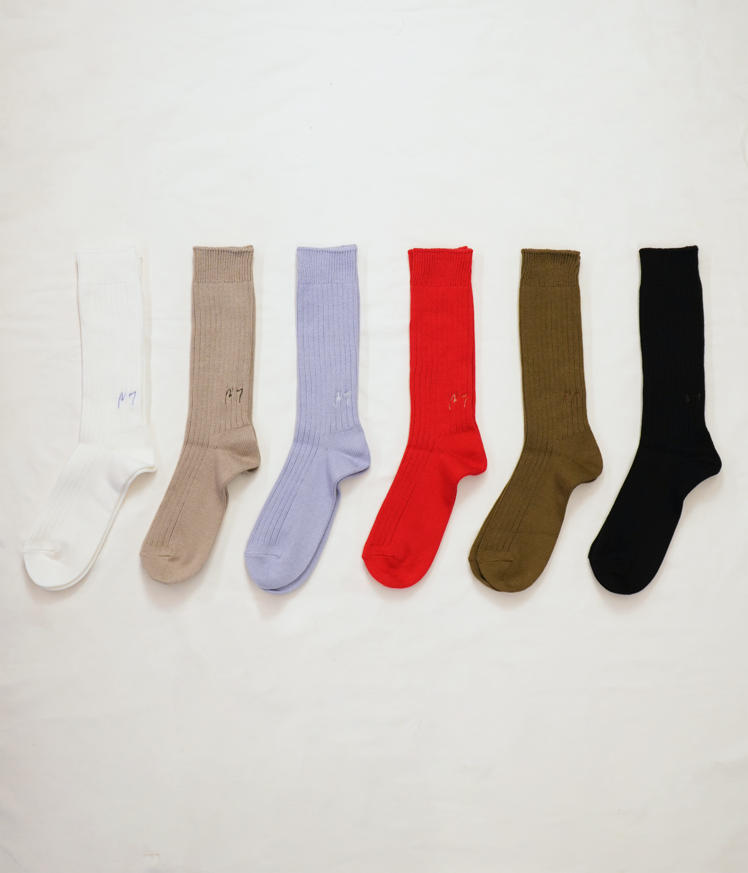 LOOSE SOCKS