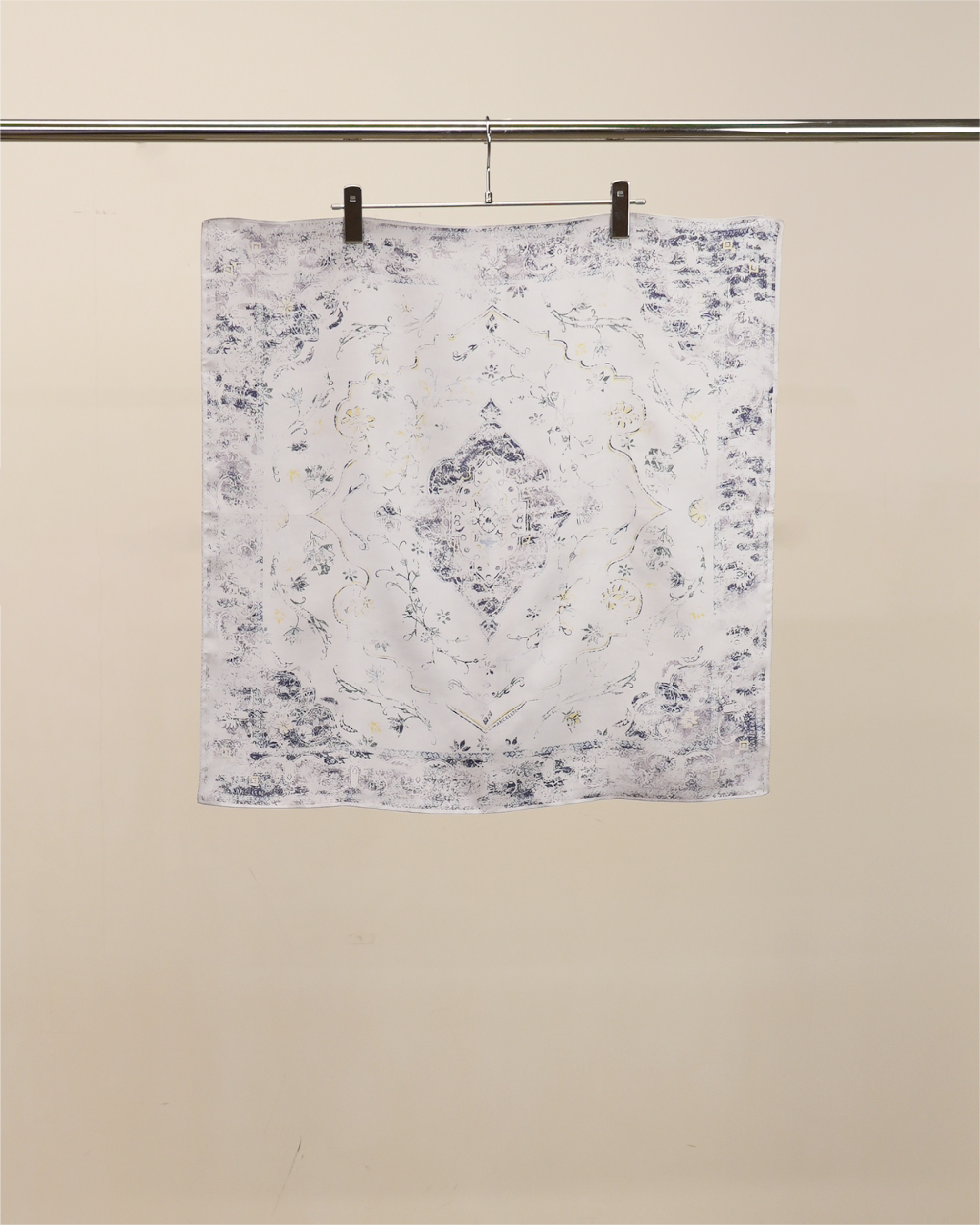 HAND-DRAWN SILK SCARF(WHITE)
