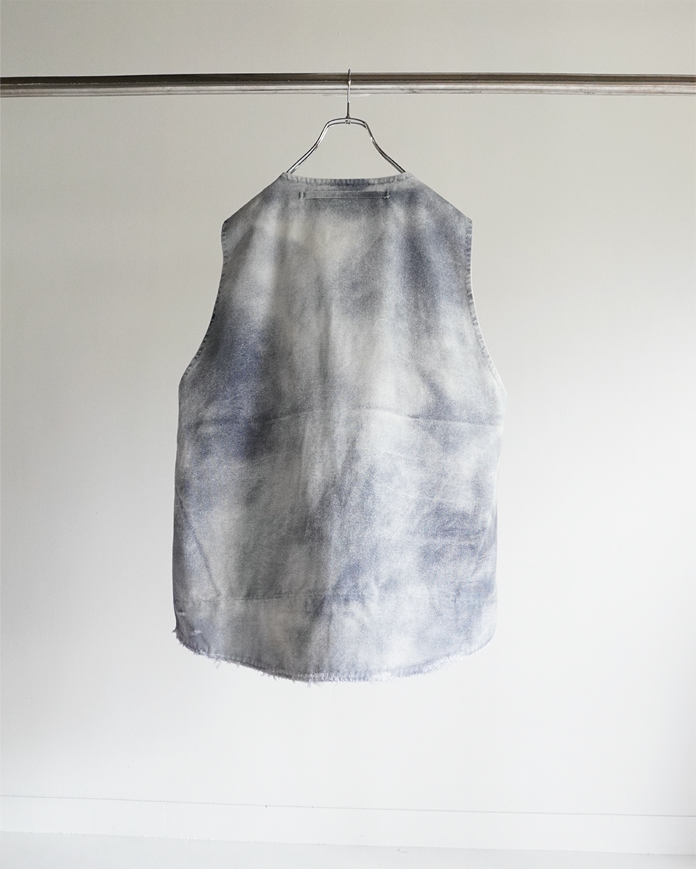 UNEVEN PAINT DUCK VEST(NAVY)