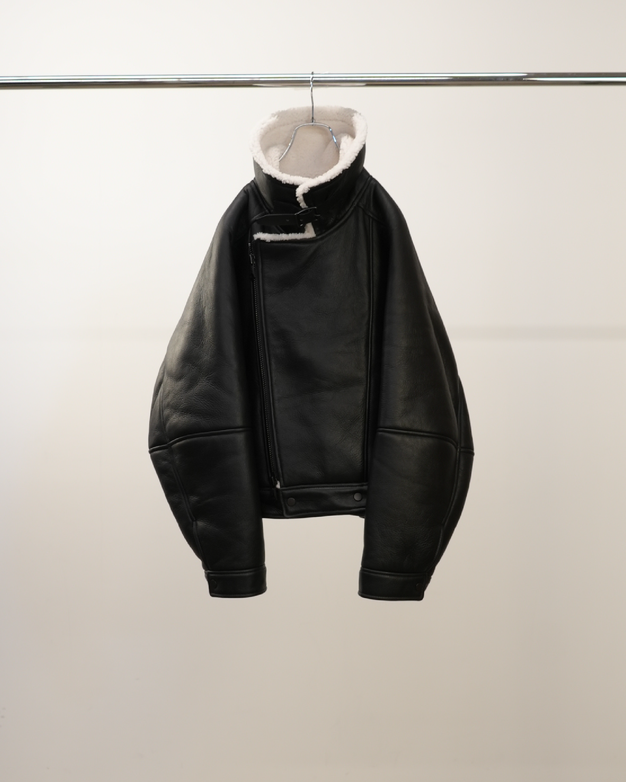 MOUTON DOUBLE JACKET(WHITE × BLACK)