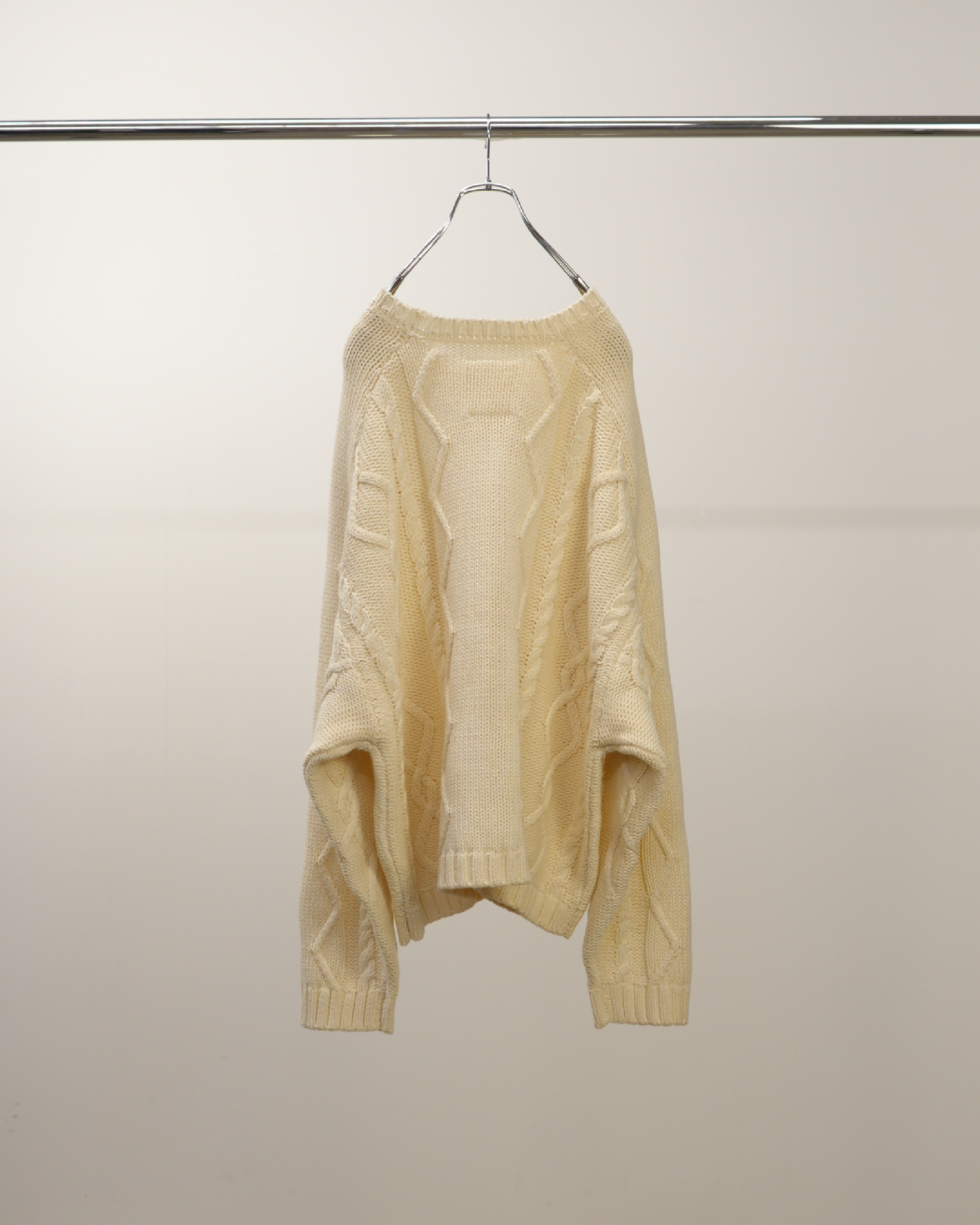 EMBROIDERY CABLE STITCH KNIT(OFF WHITE)