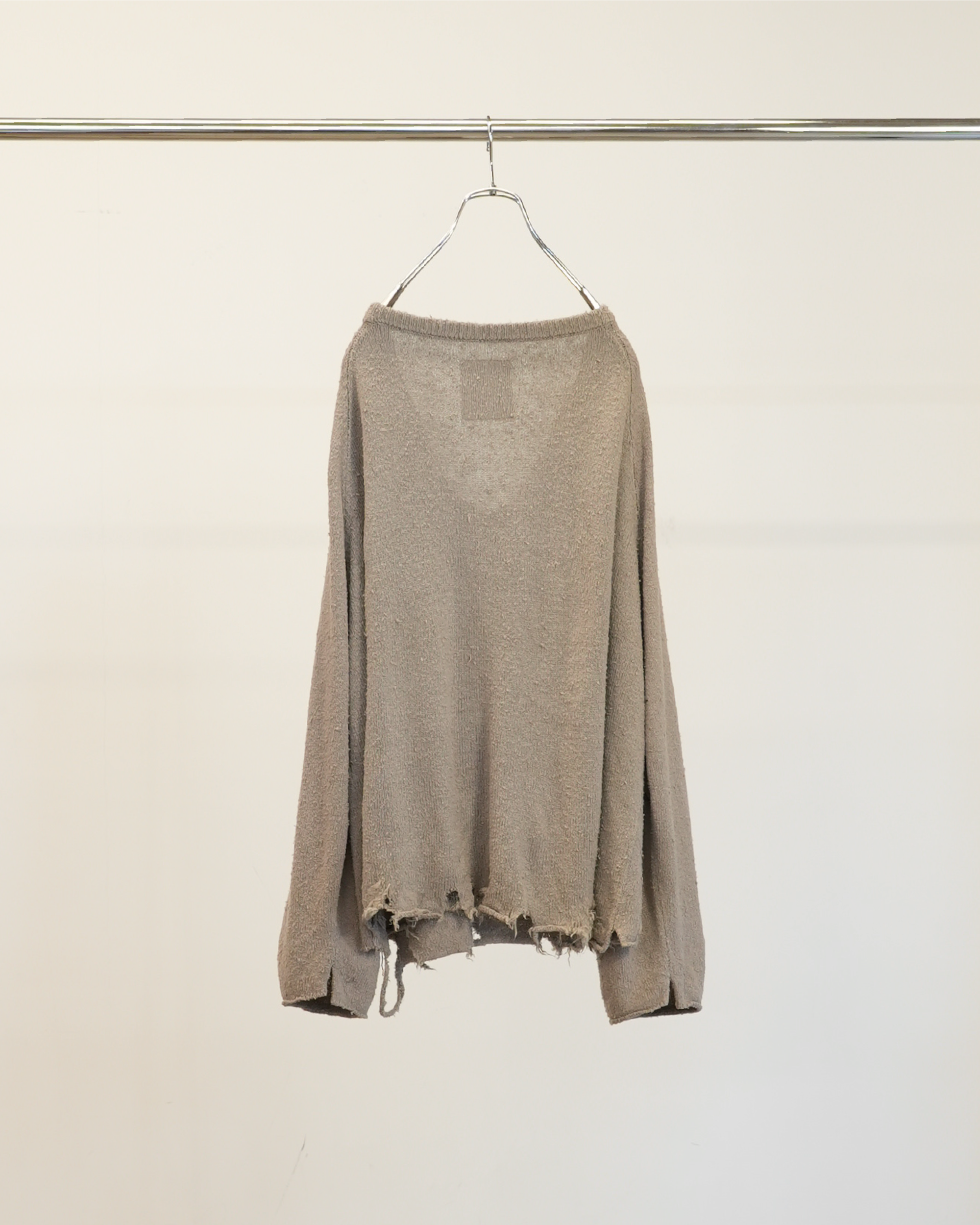 DAMAGE SILK UVNECK KNIT(GREIGE)