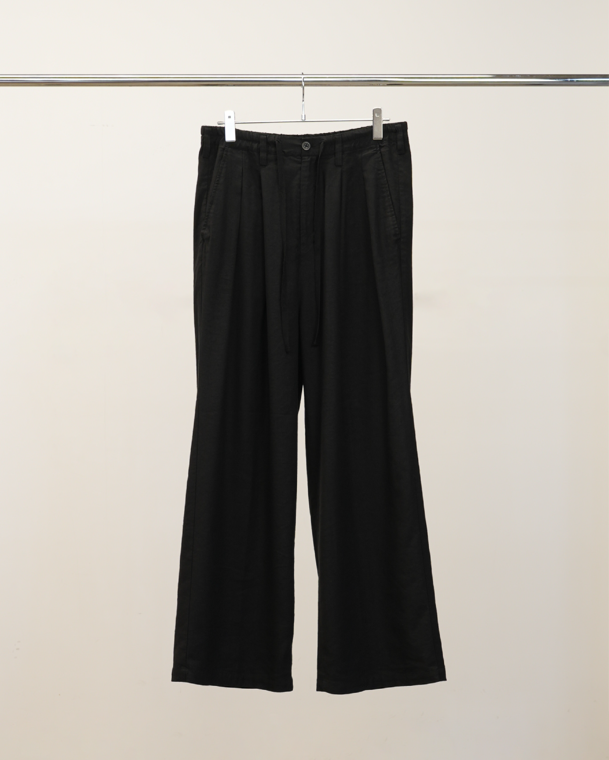 S/L TUCK EASY SLACKS(BLACK)