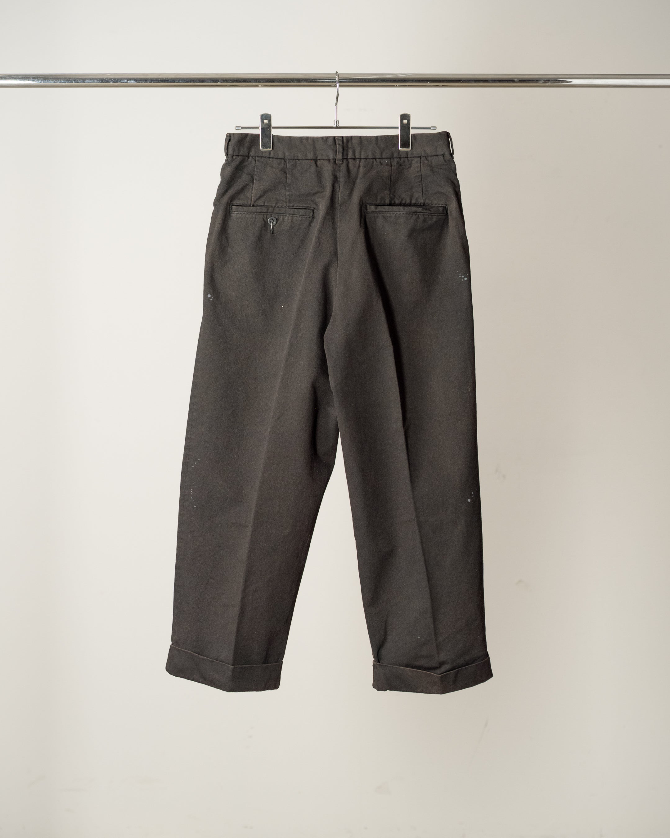DOUBLE-CUFF CHINO PANTS(BLACK)