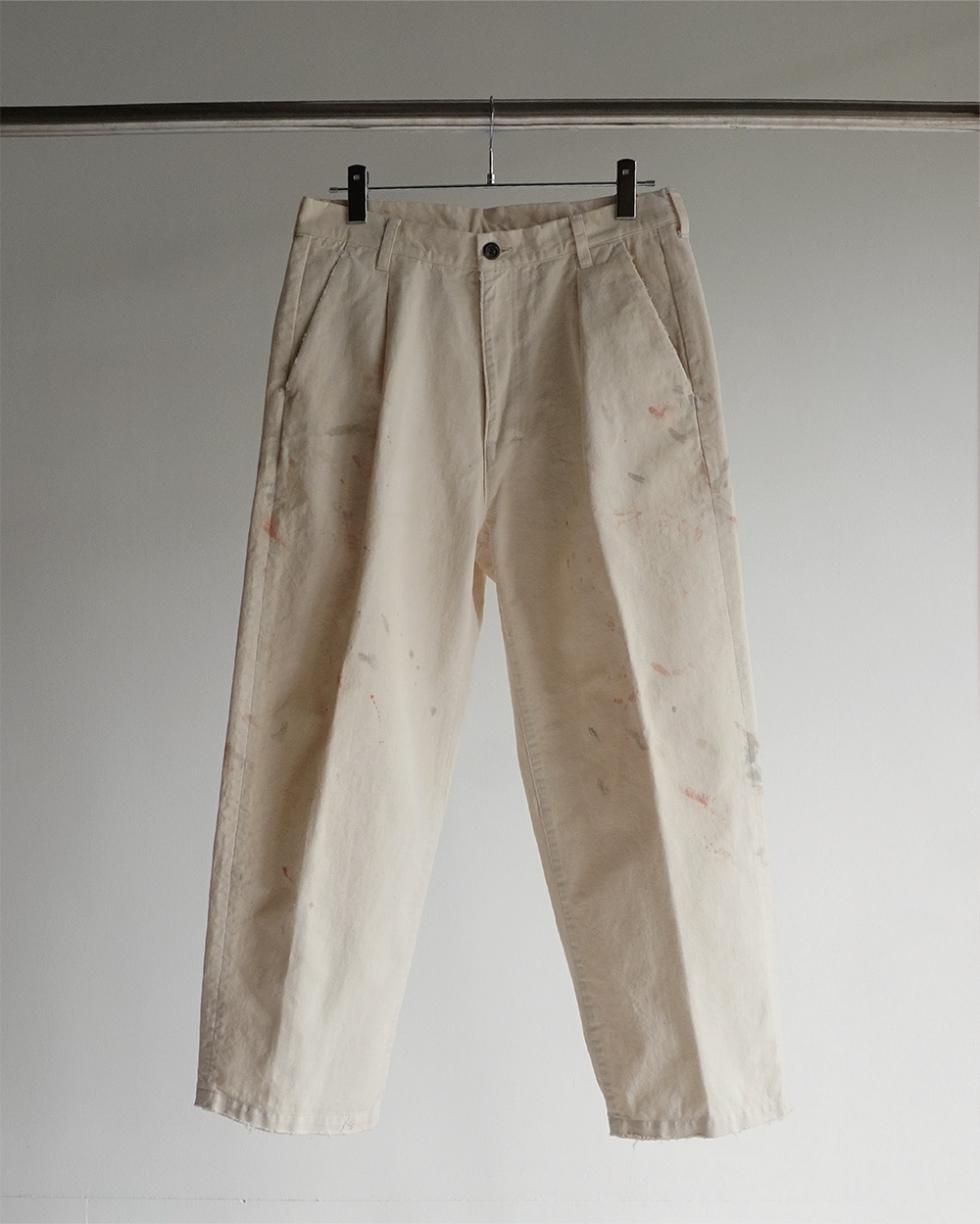 PAINT CHINO TROUSERS(BEIGE)