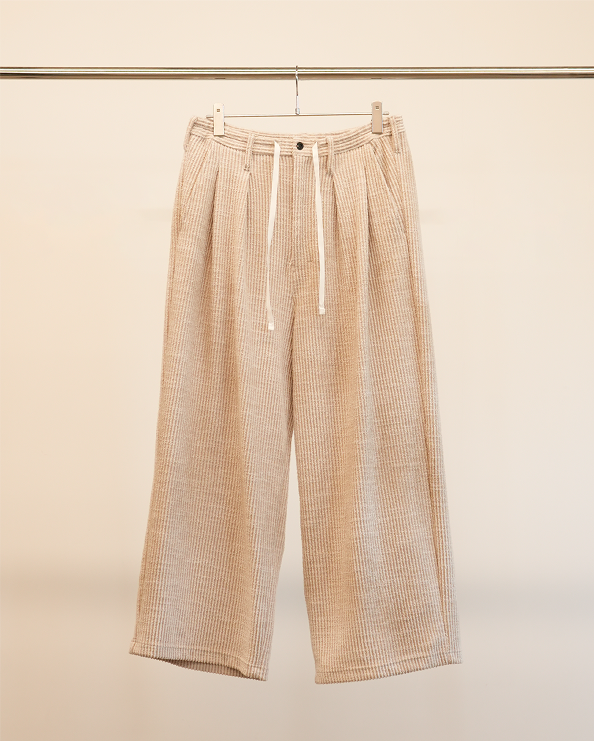 CUT STRIPE EASY SLACKS(BEIGE)