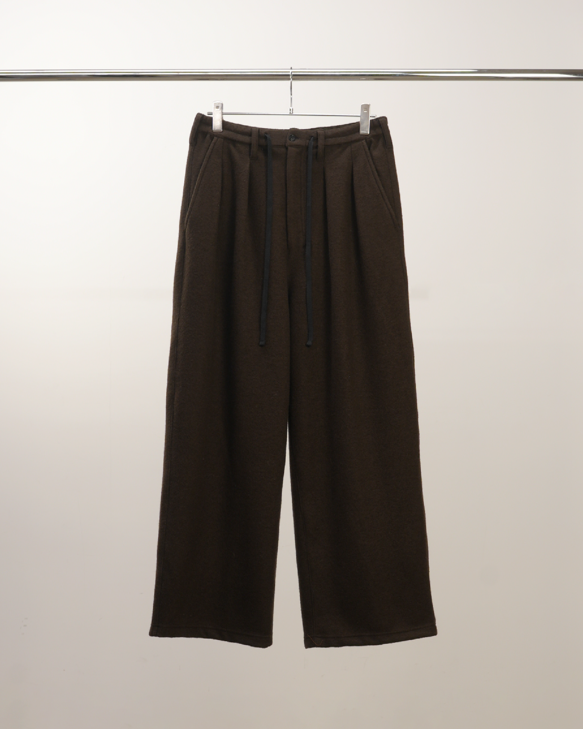 WOOL WIDE EASY TUCK SLACKS(D.BROWN)