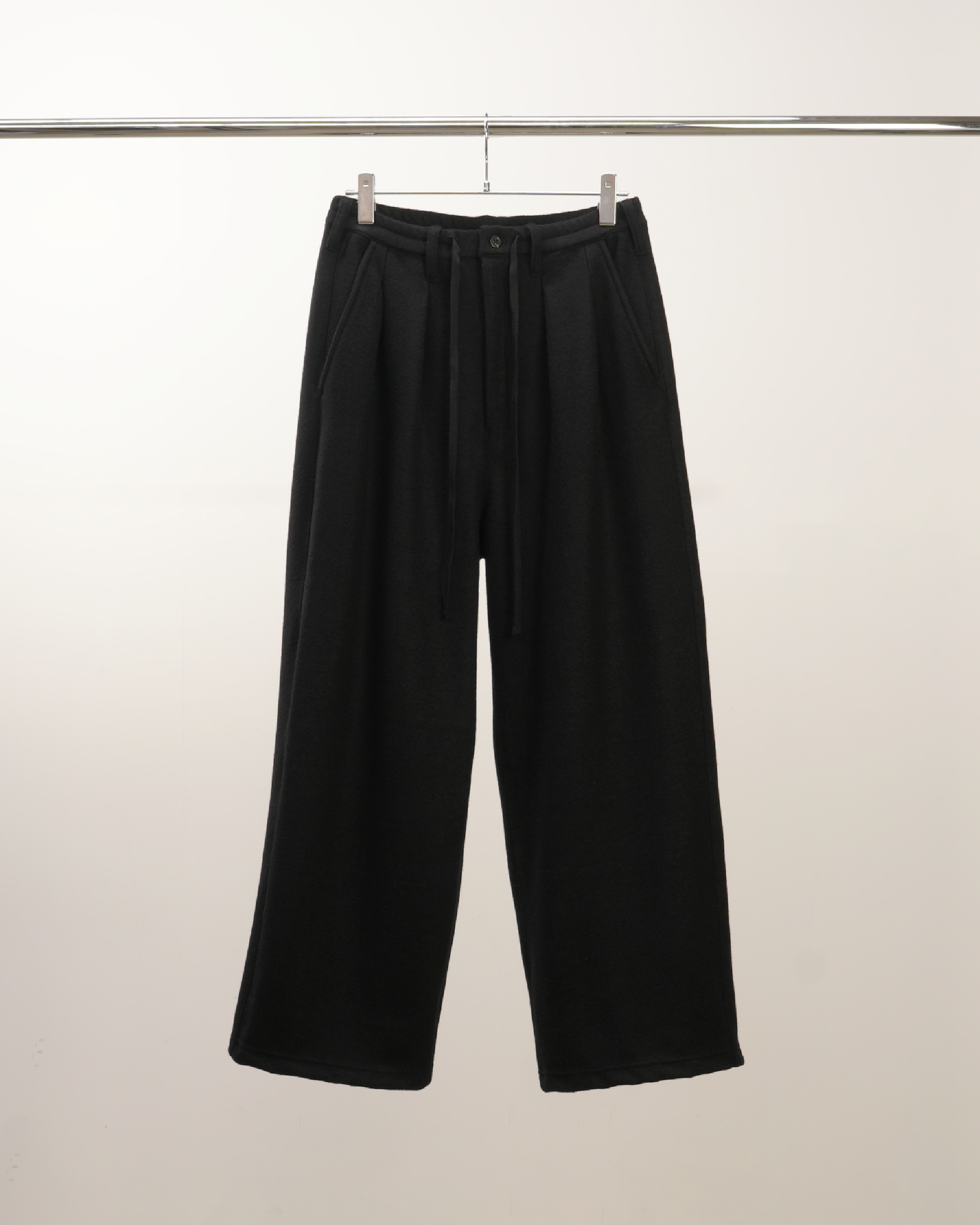 WOOL WIDE EASY TUCK SLACKS(BLACK)