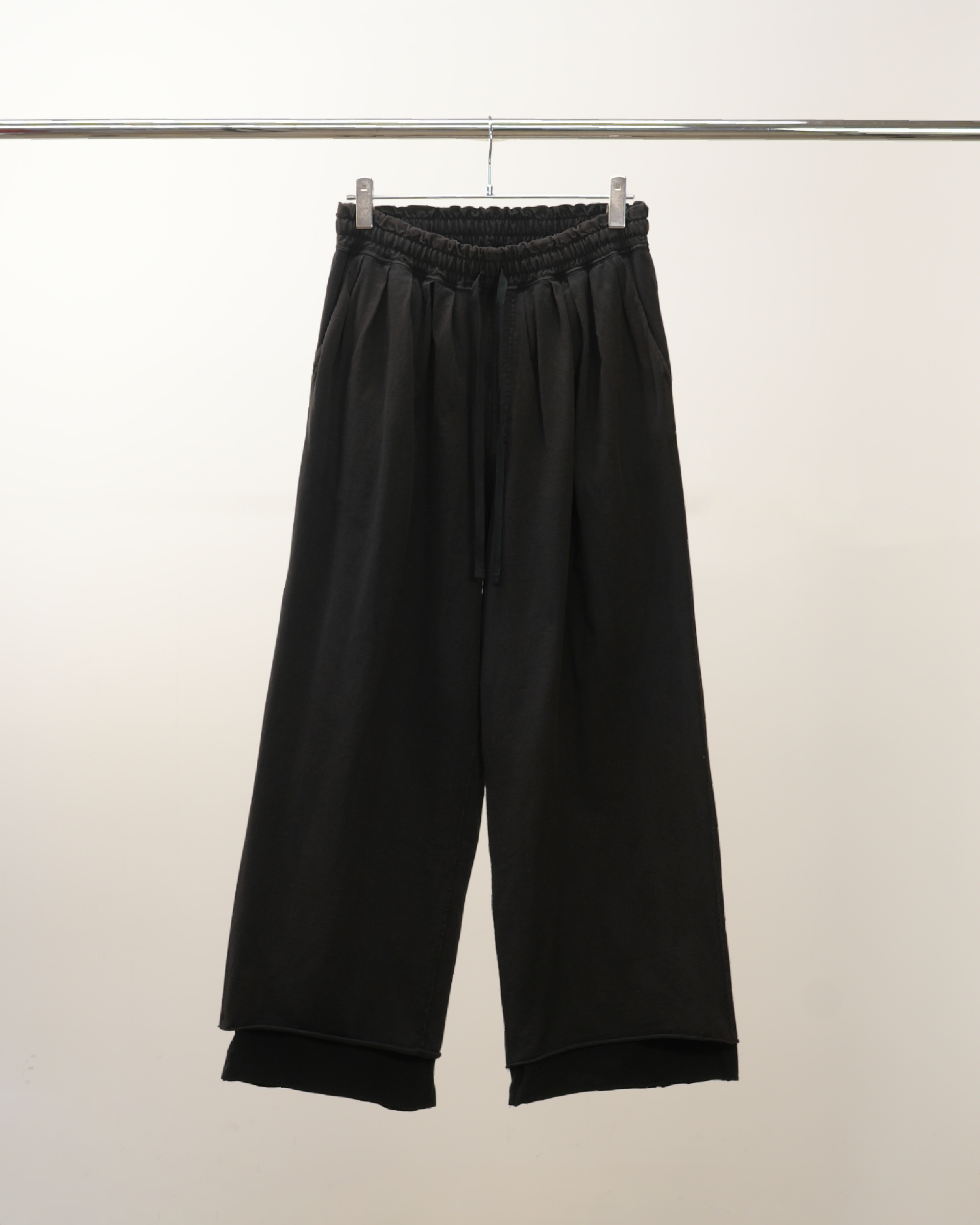 DRAPE WIDE EASY CUT SLACKS(BLACK)