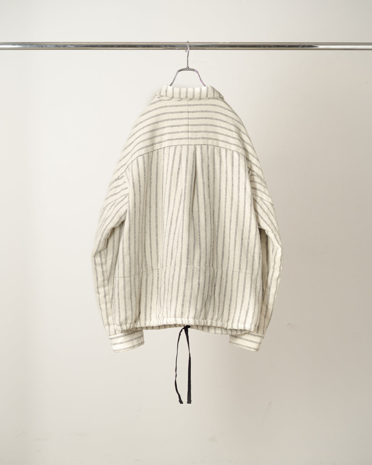 STRIPE PADDED SHIRT(IVORY)