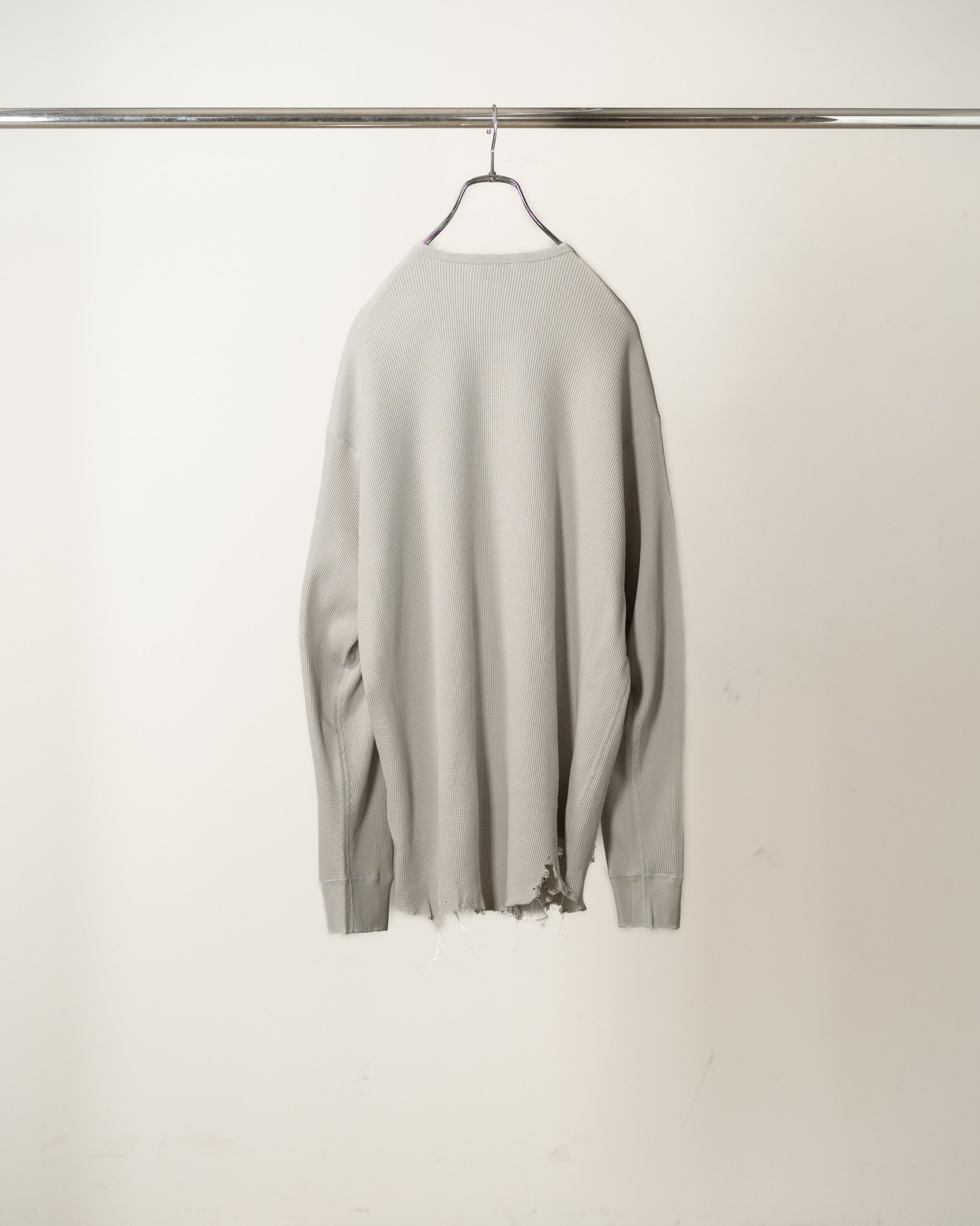 DAMAGE WAFFLE CREW LS(GREIGE)