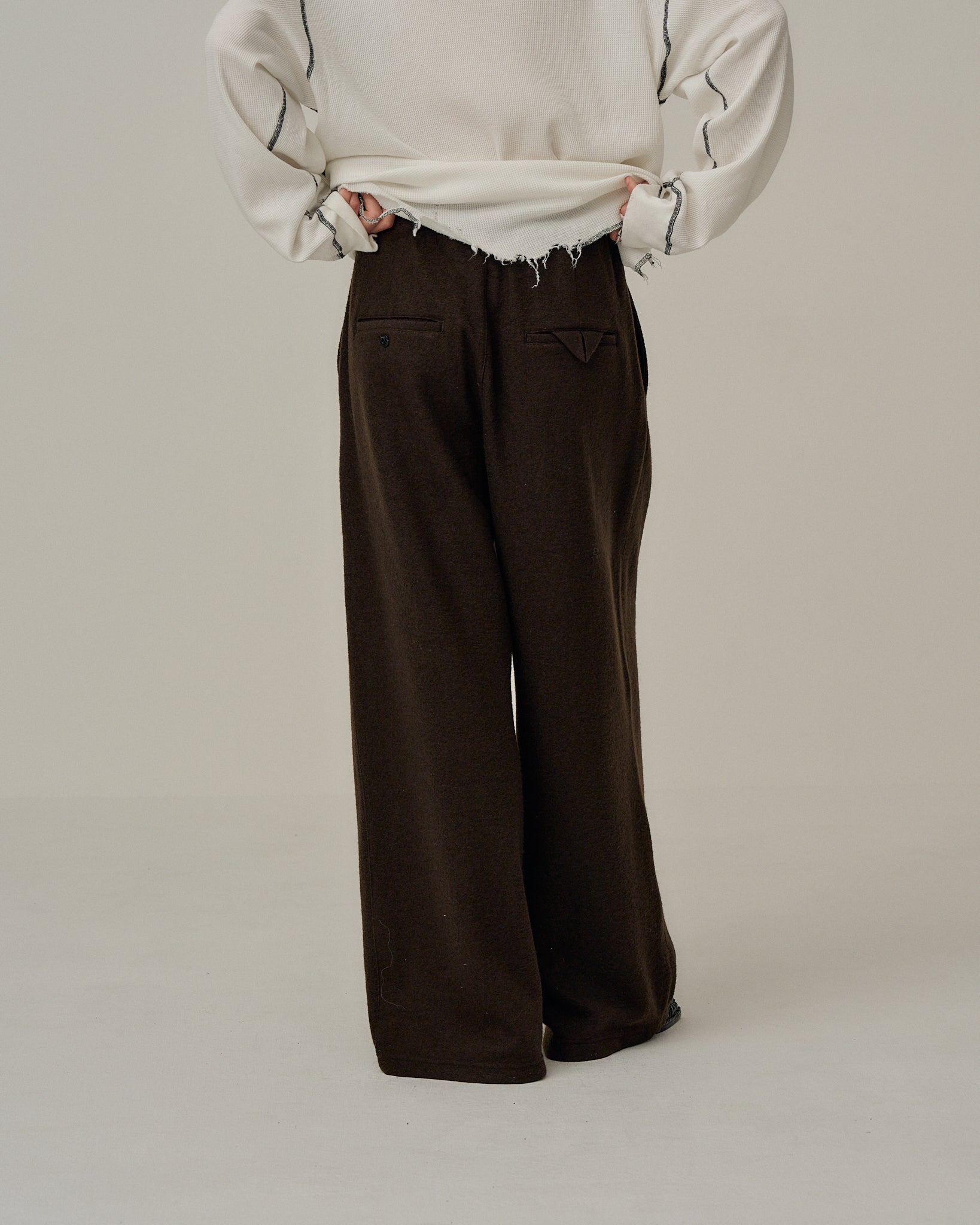 WOOL WIDE EASY TUCK SLACKS(D.BROWN)