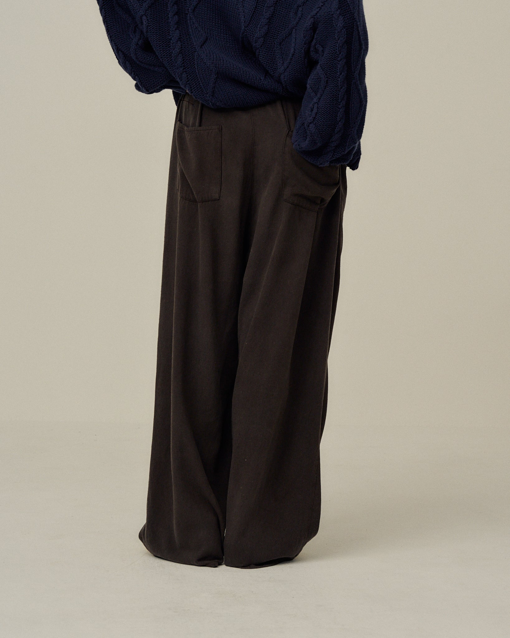 SILK WIDE SLACKS(D.OLIVE)