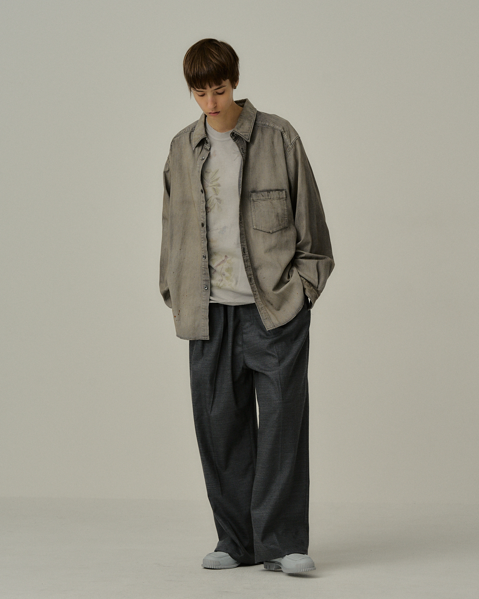 BACKSATIN BELTLESS SLACKS(GRAY)