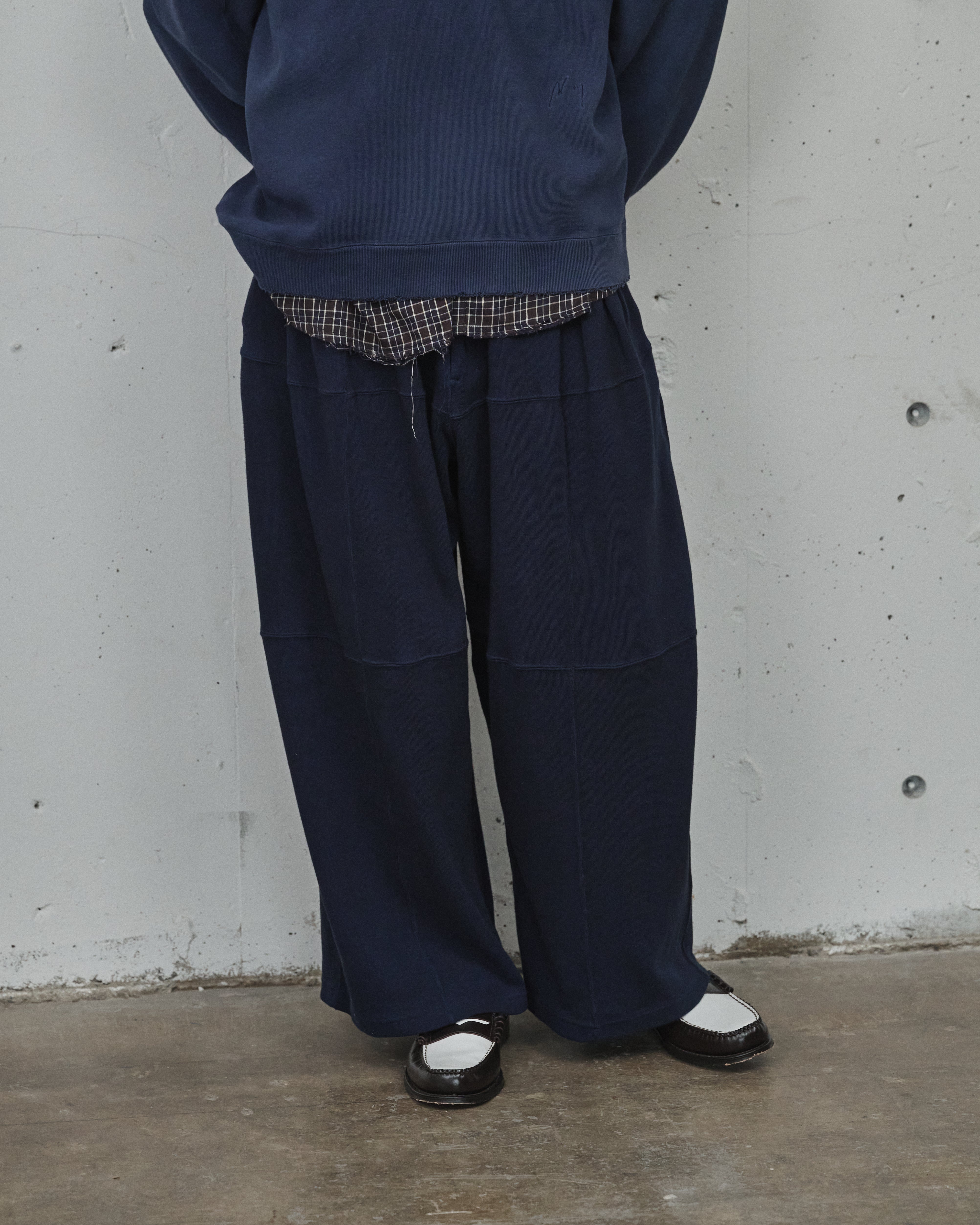 SMOOTH PANEL WIDE SLACKS(NAVY)