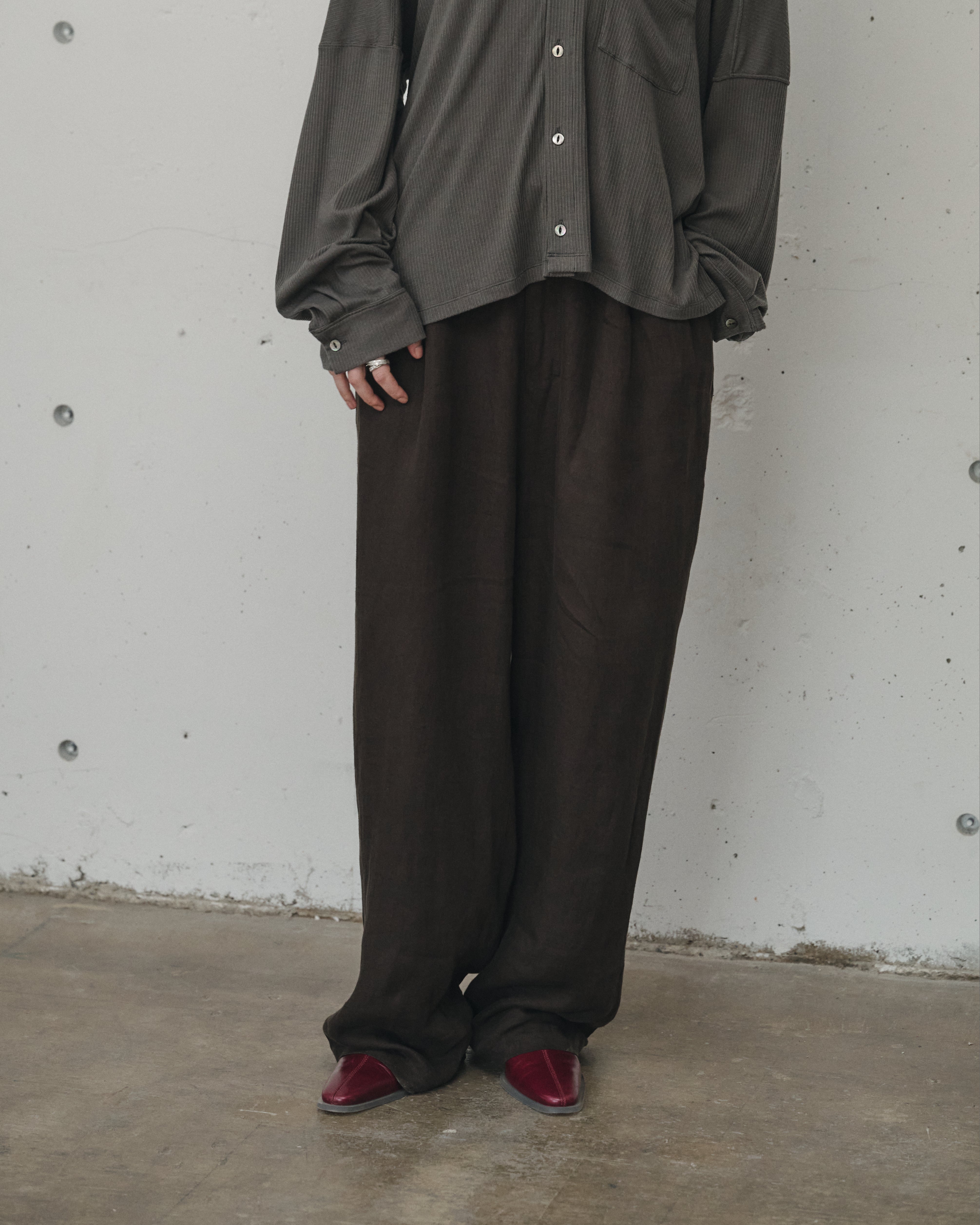 100/S LINEN TUCK SLACKS(BROWN)
