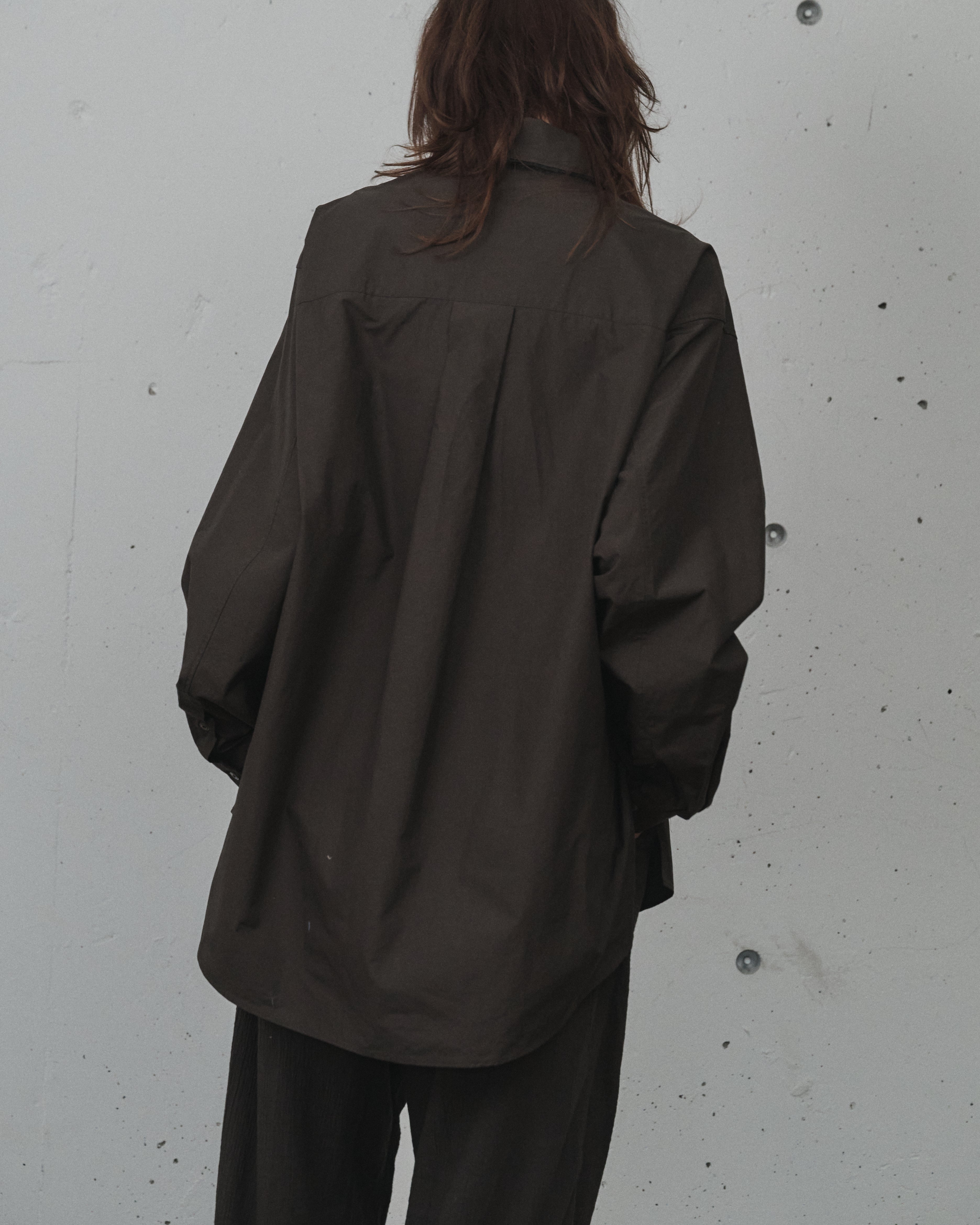 HIGH-COUNT FRAYED OVER SHIRT(BROWN)