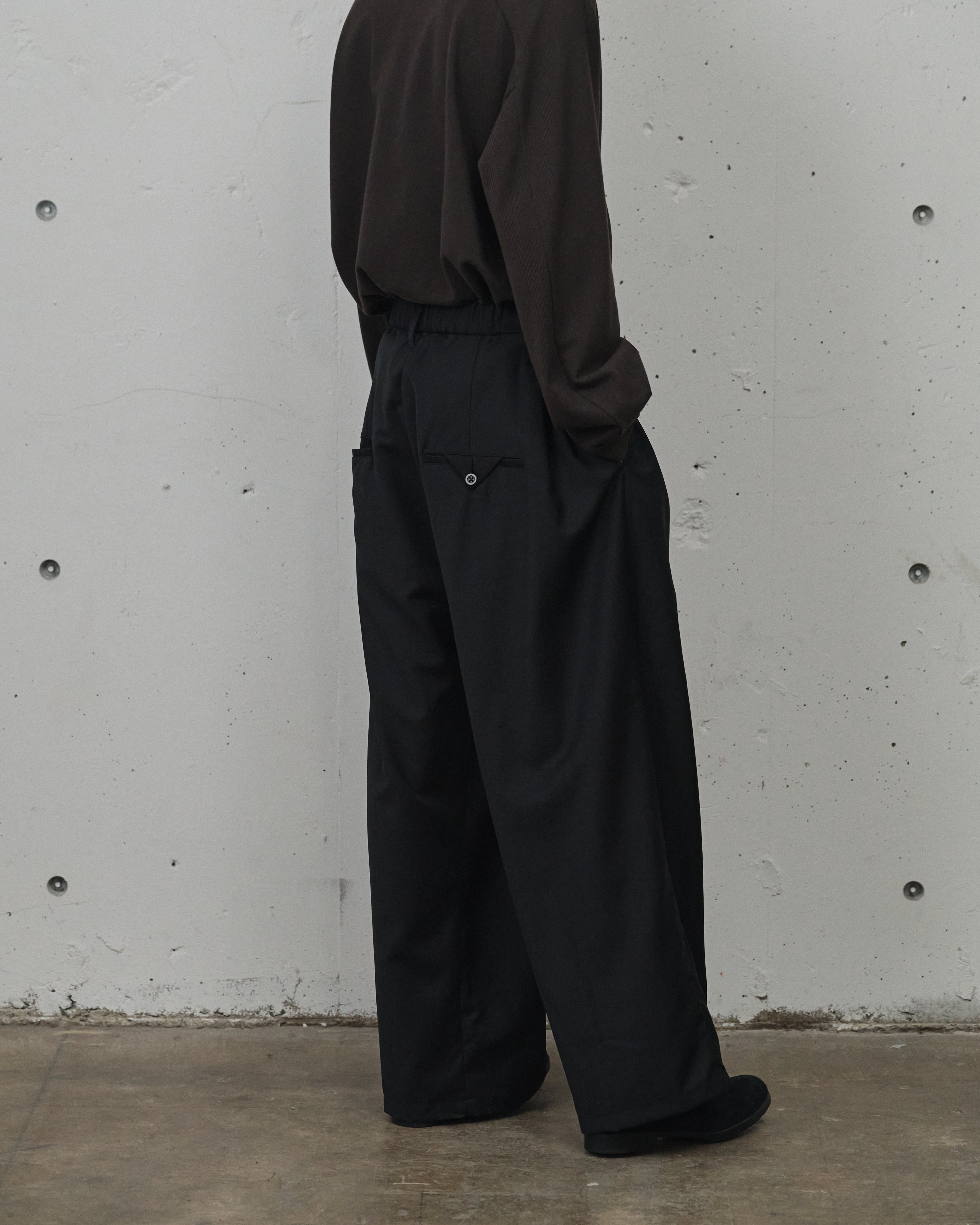 BELTED WOOL SLACKS(BLACK)