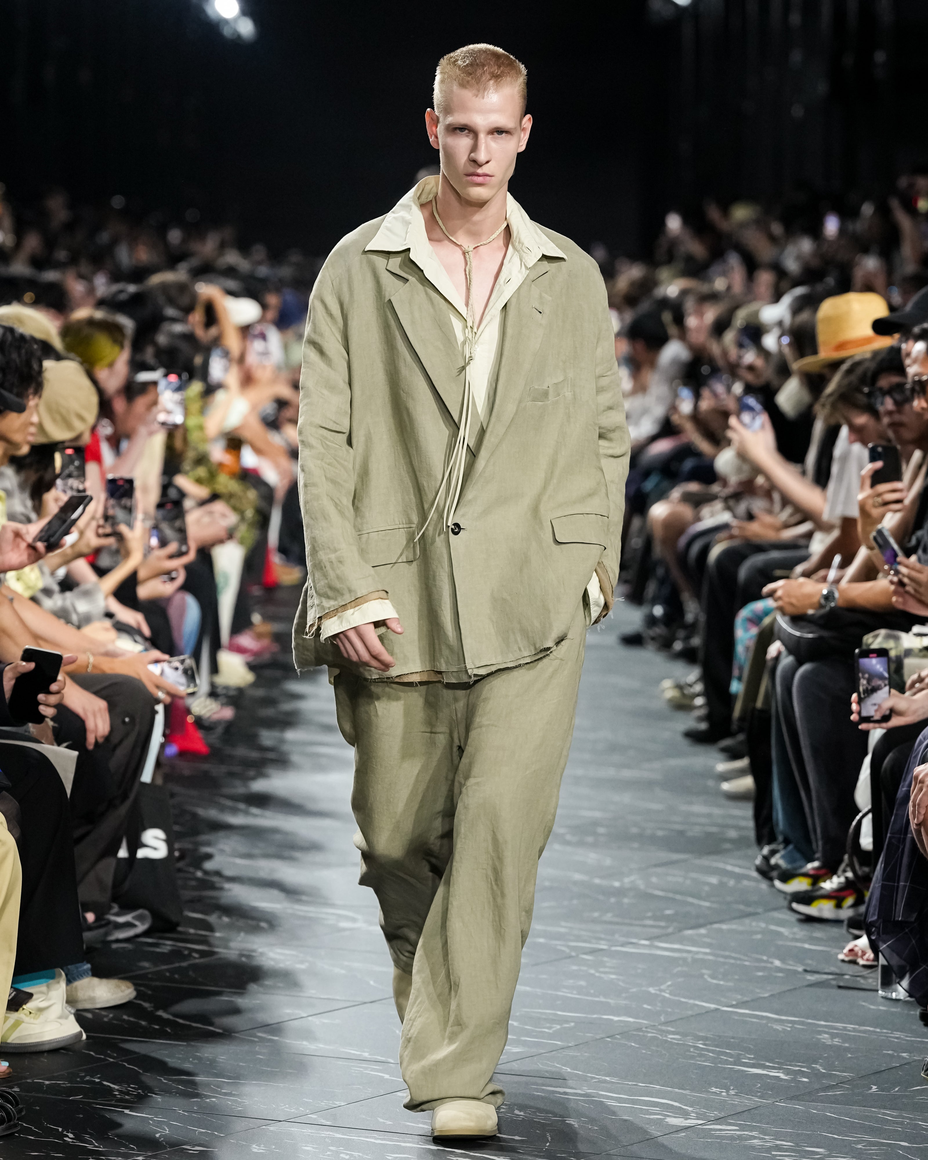 100/S LINEN TUCK SLACKS(KHAKIBEIGE)