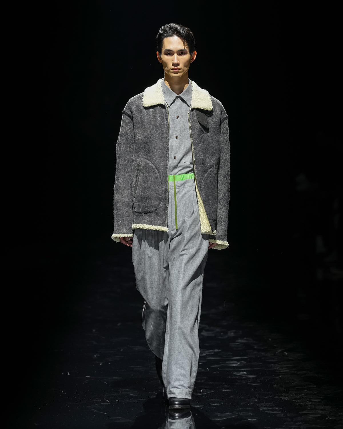 CRACK WOOL BOA BOMBER JACKET