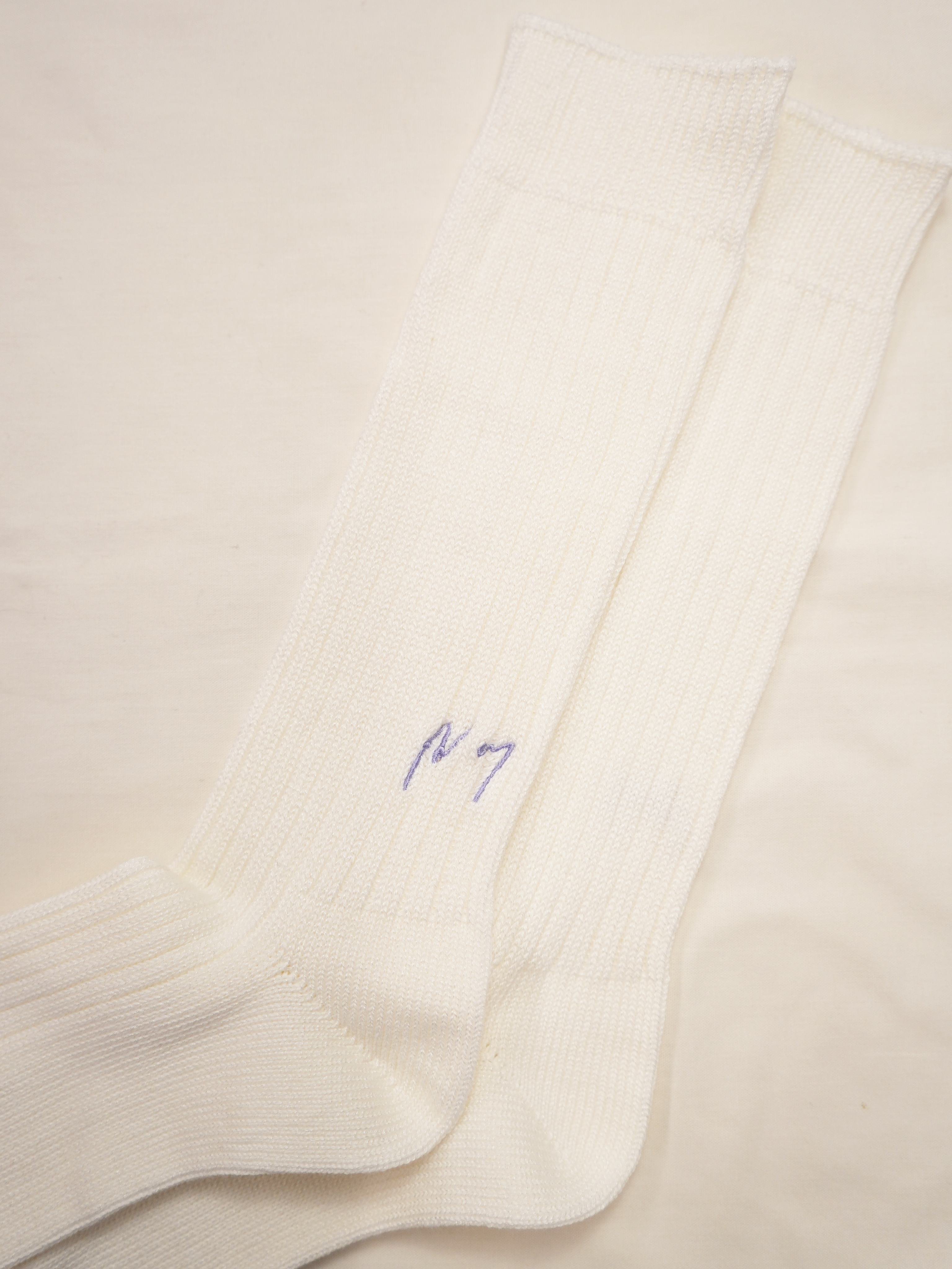 LOOSE SOCKS