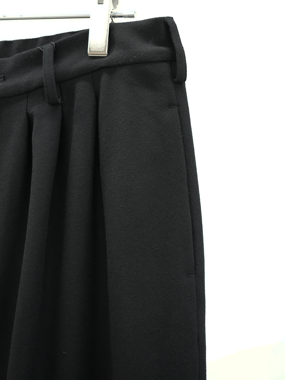 3TUCK SLACKS(BLACK)