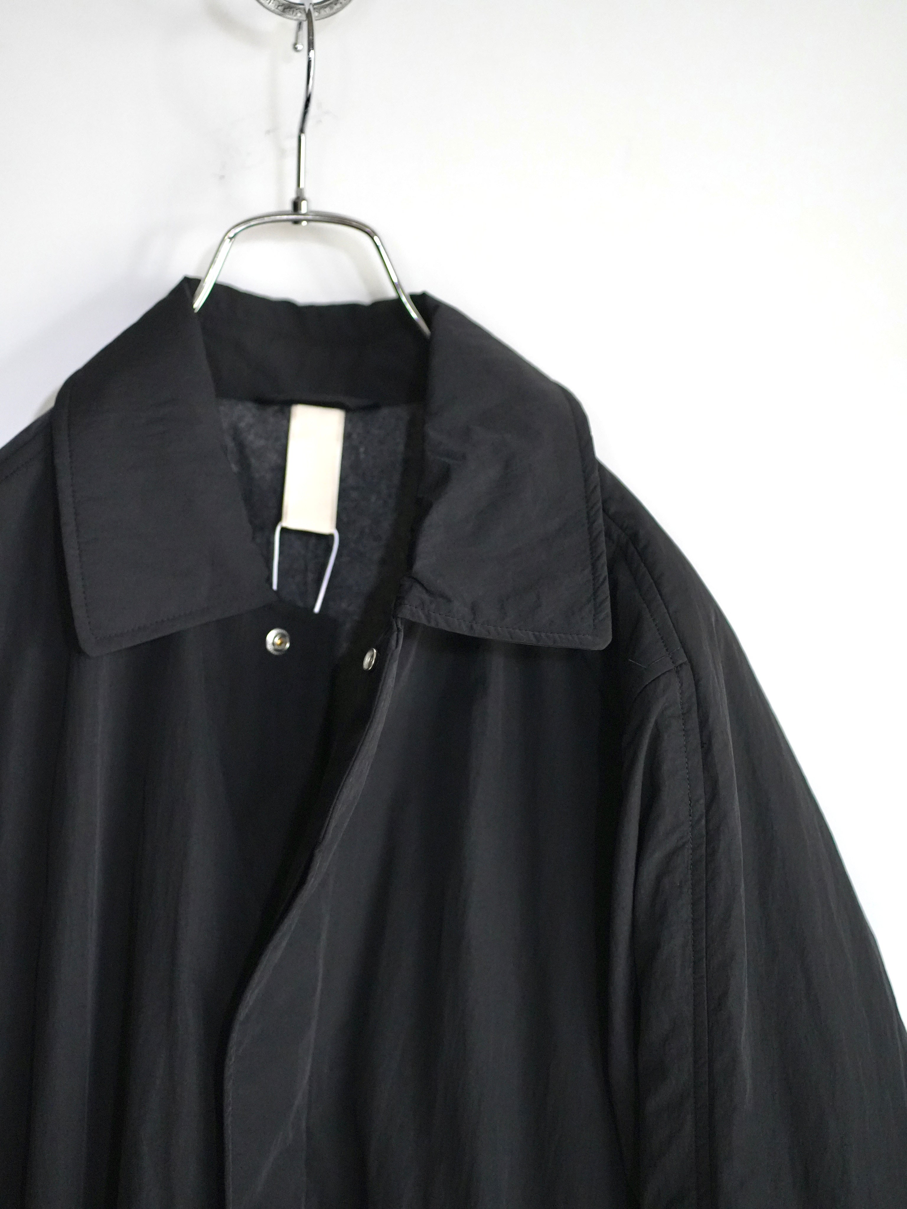 RELAXED NYLON COAT