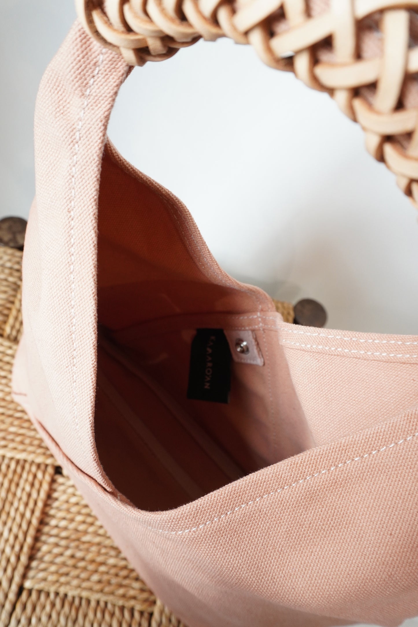 Woven Triangle Bag(PINK)