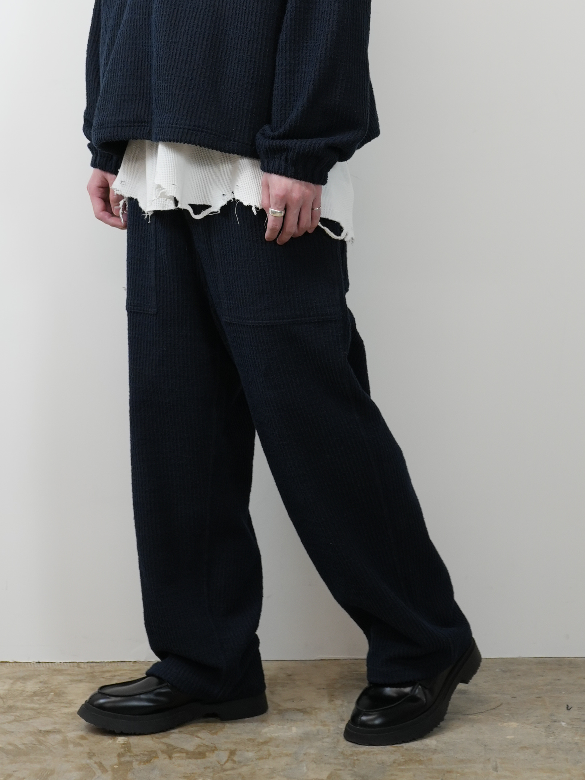 CUT STRIPE EASY BAKER PANTS(NAVY)