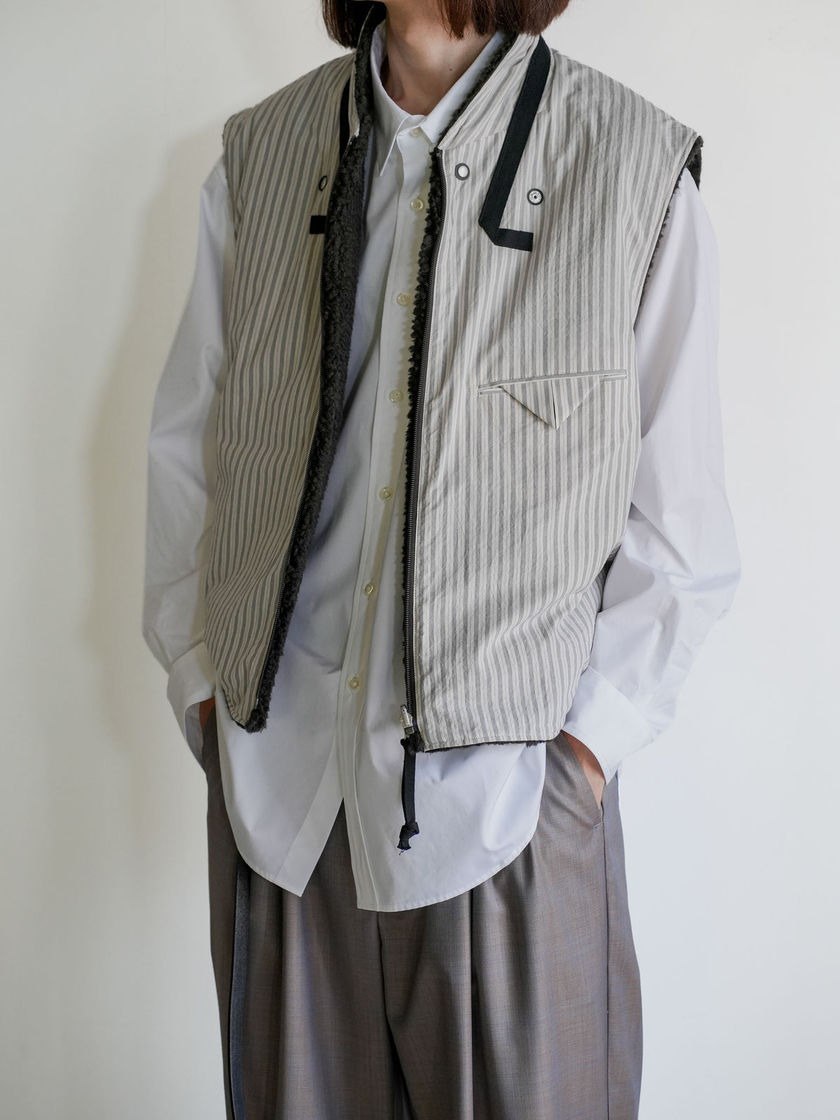 262-02003-01 / VEST