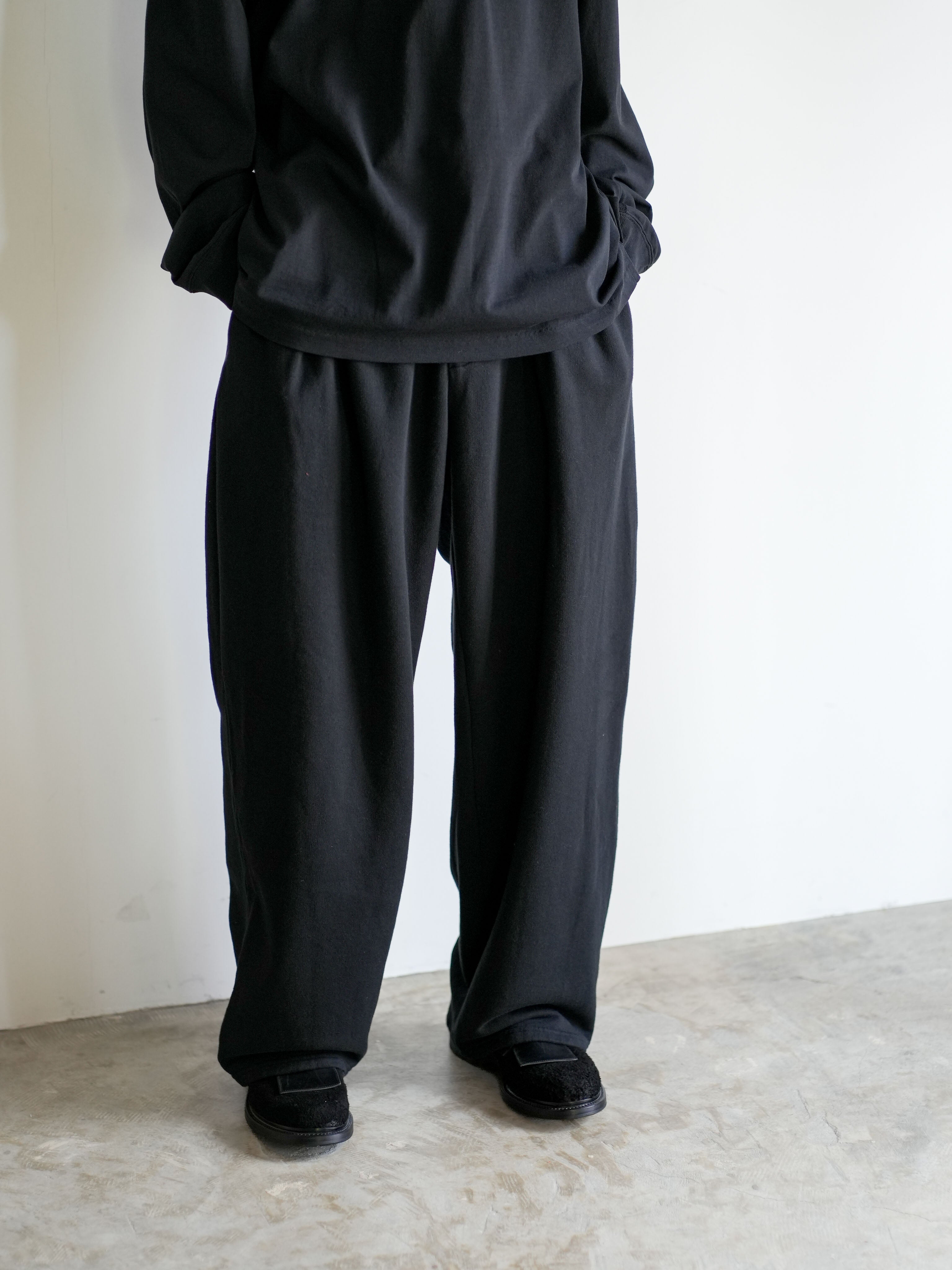 3TUCK SWEAT PANTS